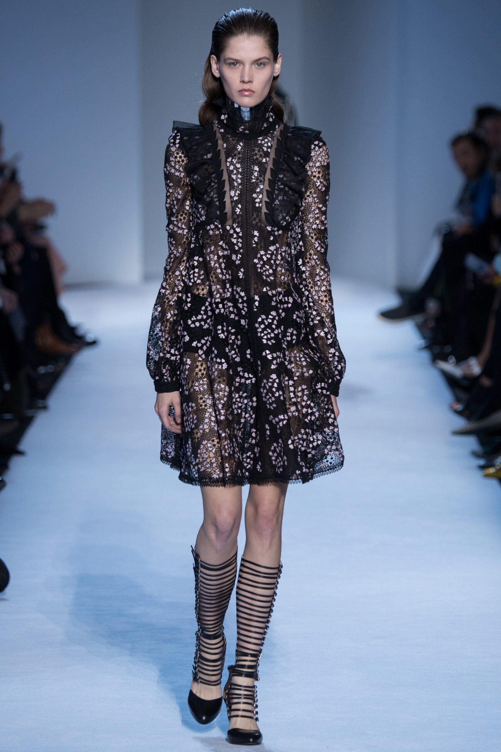 Giambattista Valli F/W 16 Look 14