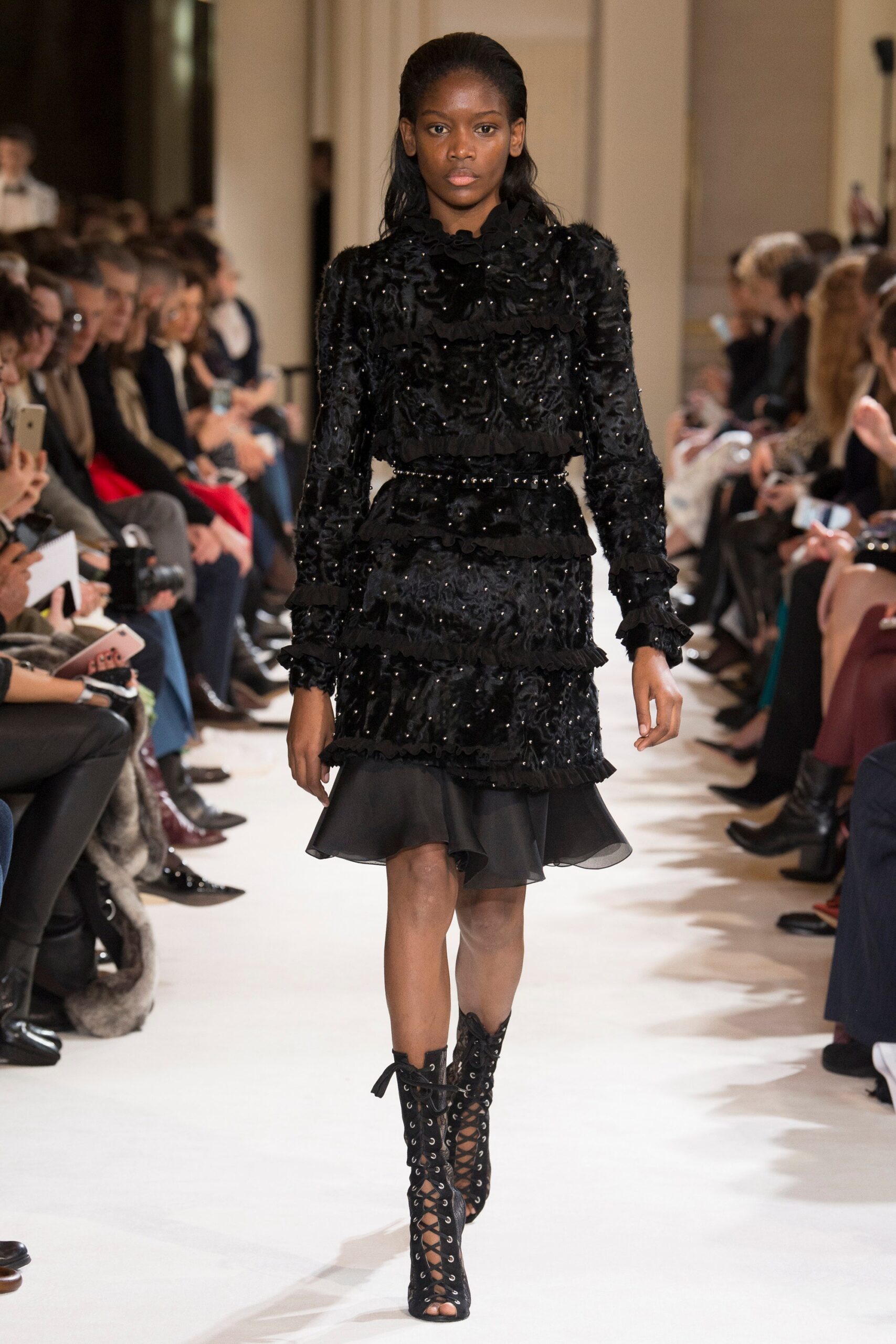 Giambattista Valli F/W 17 Look 13