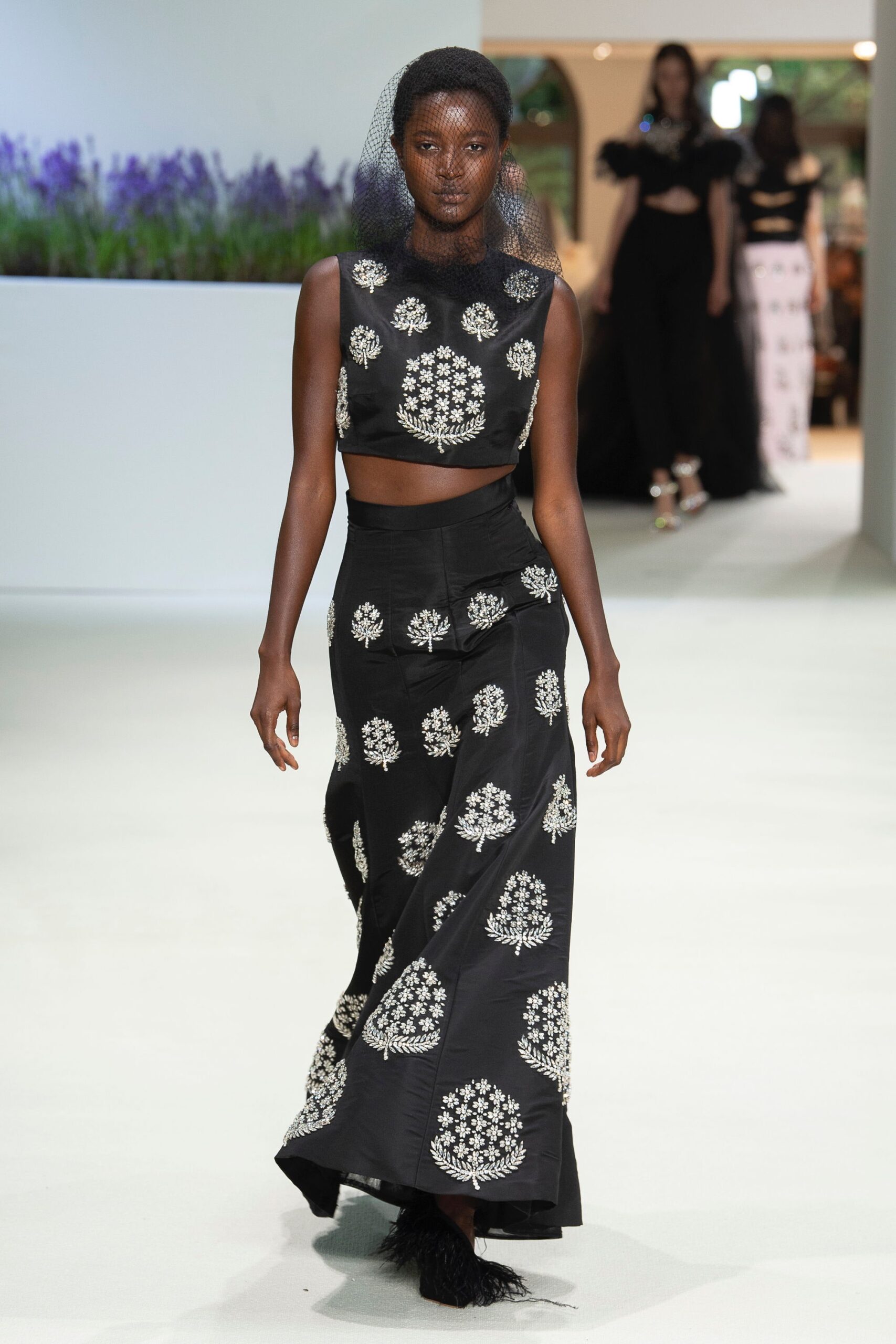 Giambattista Valli F/W 18 Couture Look 23