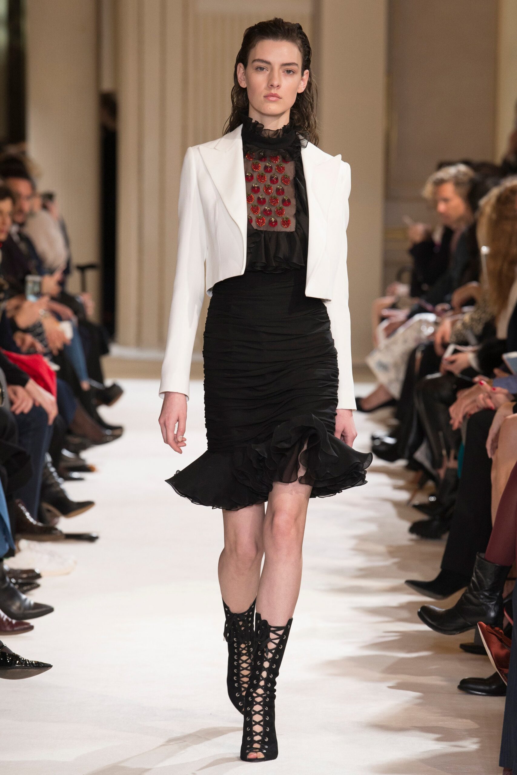 Giambattista Valli F/W 17 Look 14
