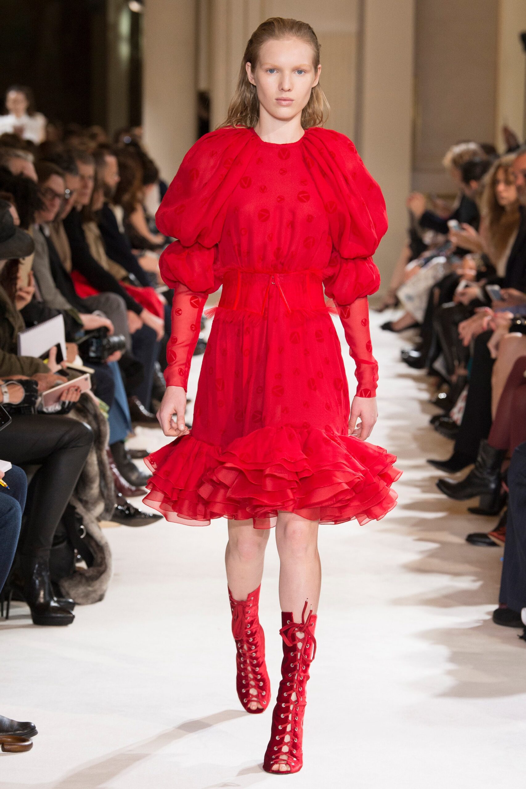 Giambattista Valli F/W 17 Look 17