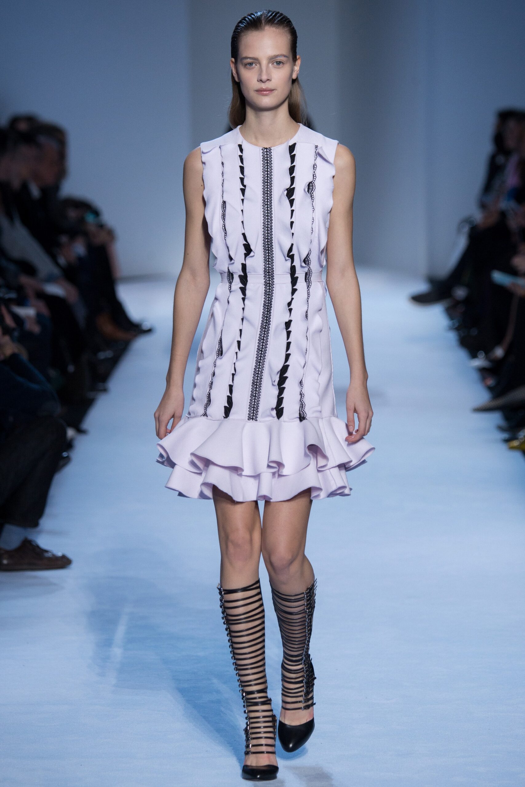 Giambattista Valli F/W 16 Look 17