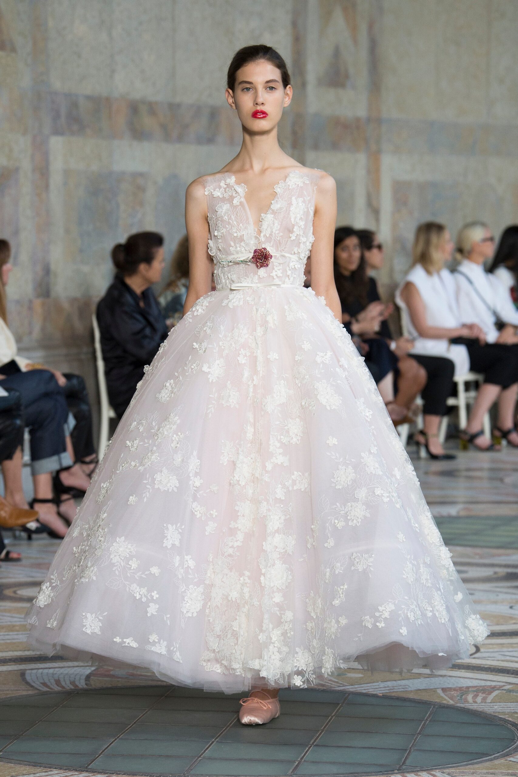 Giambattista Valli F/W 17 Couture Look 18