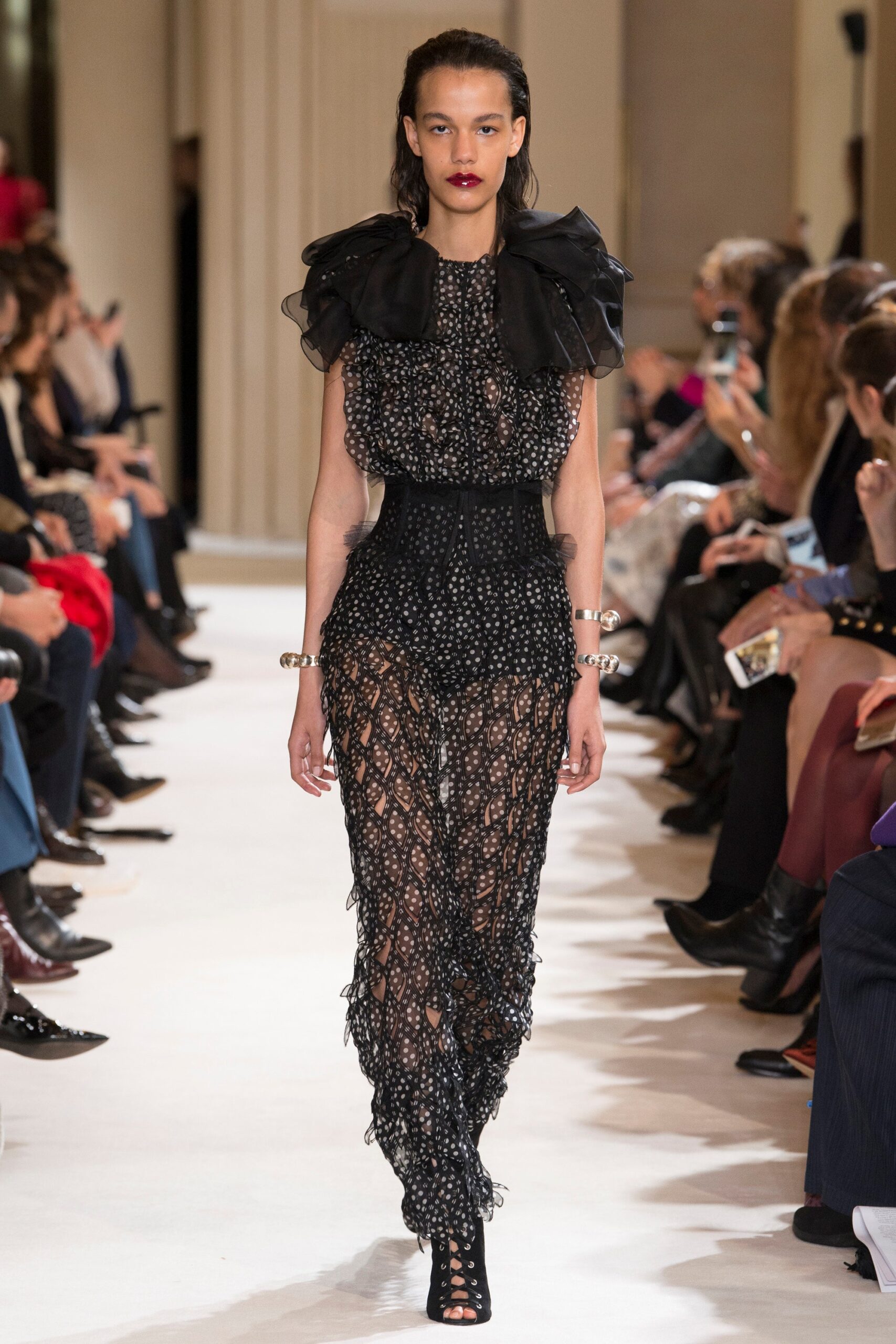 Giambattista Valli F/W 17 Look 21