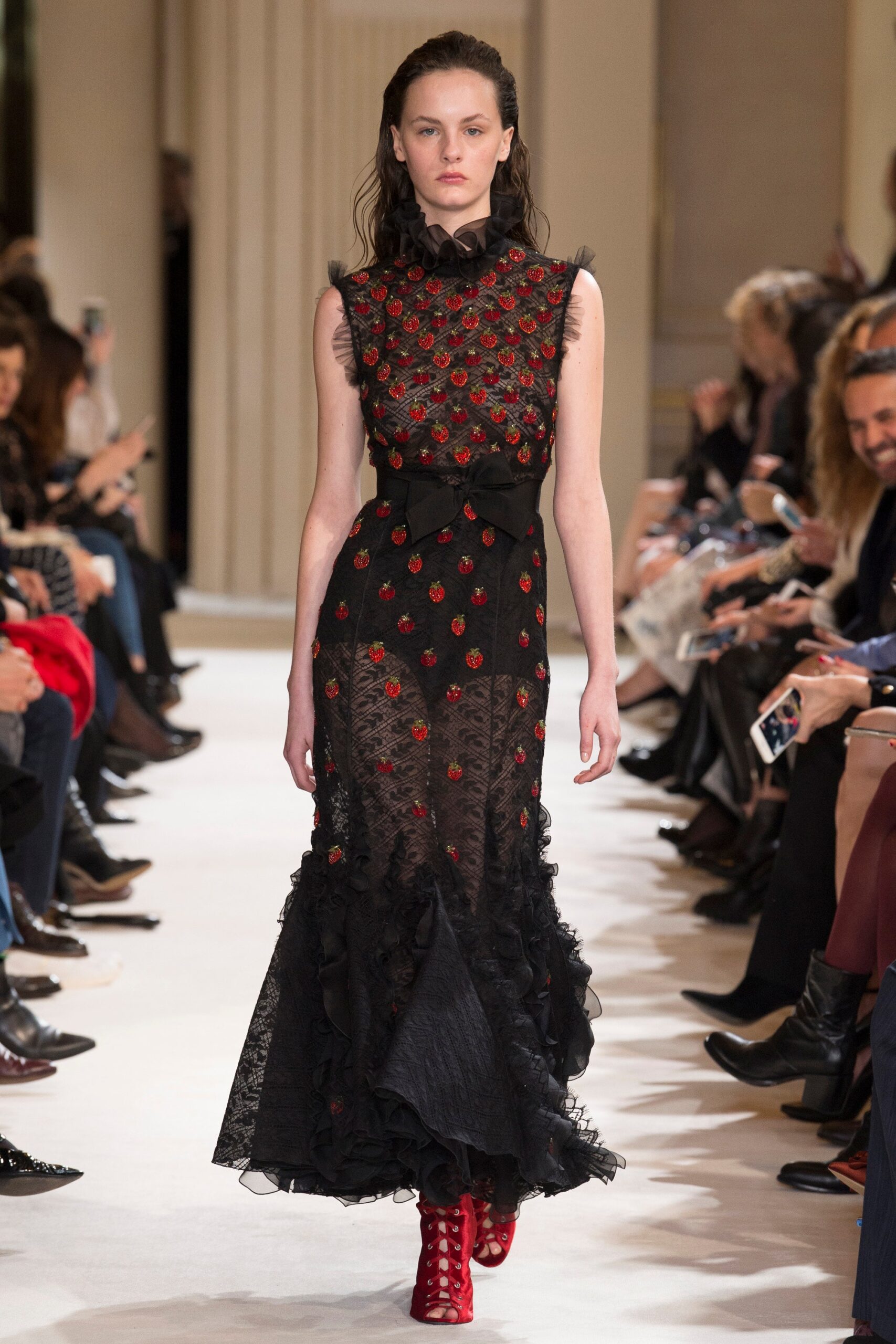 Giambattista Valli F/W 17 Look 23