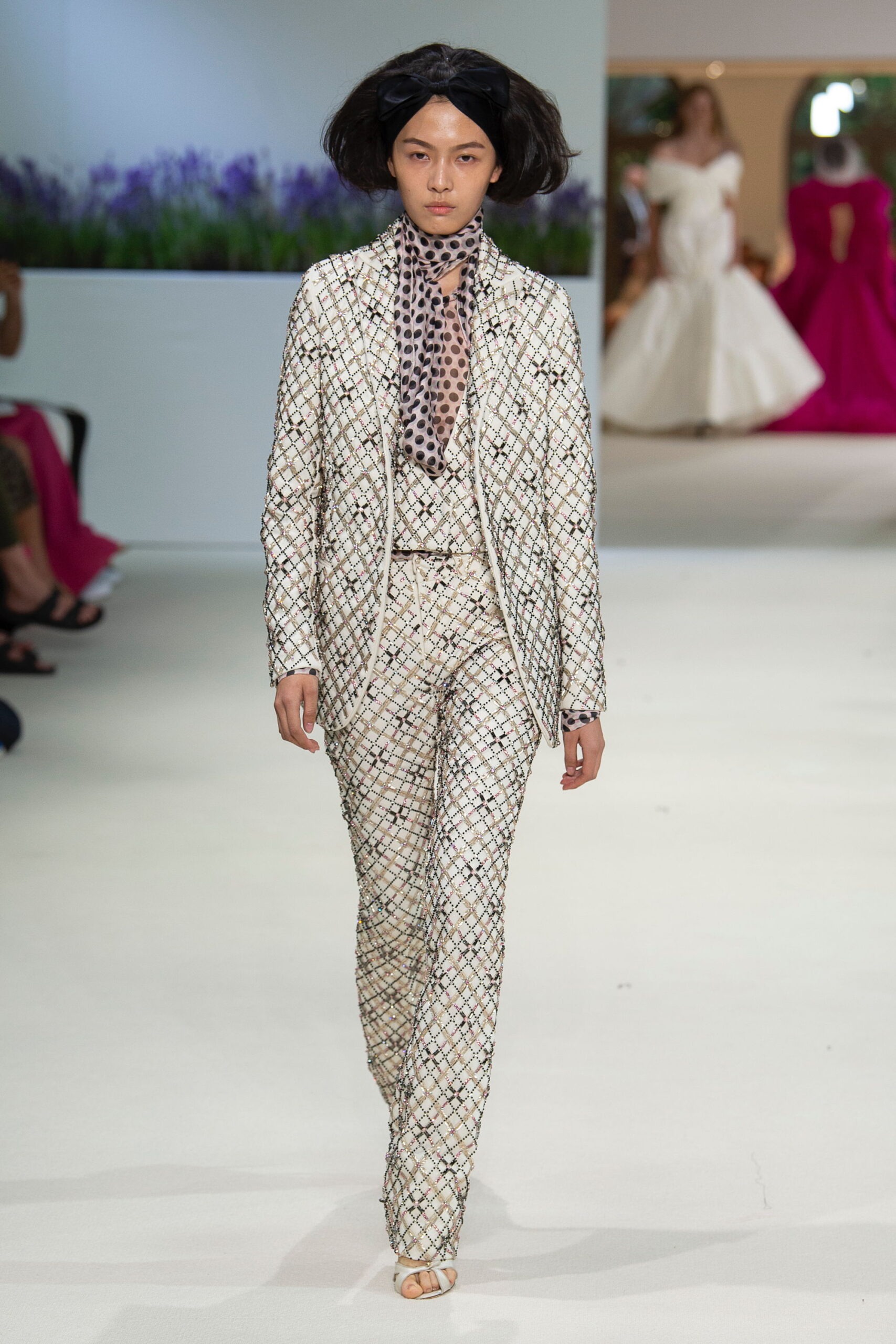 Giambattista Valli F/W 18 Couture Look 36