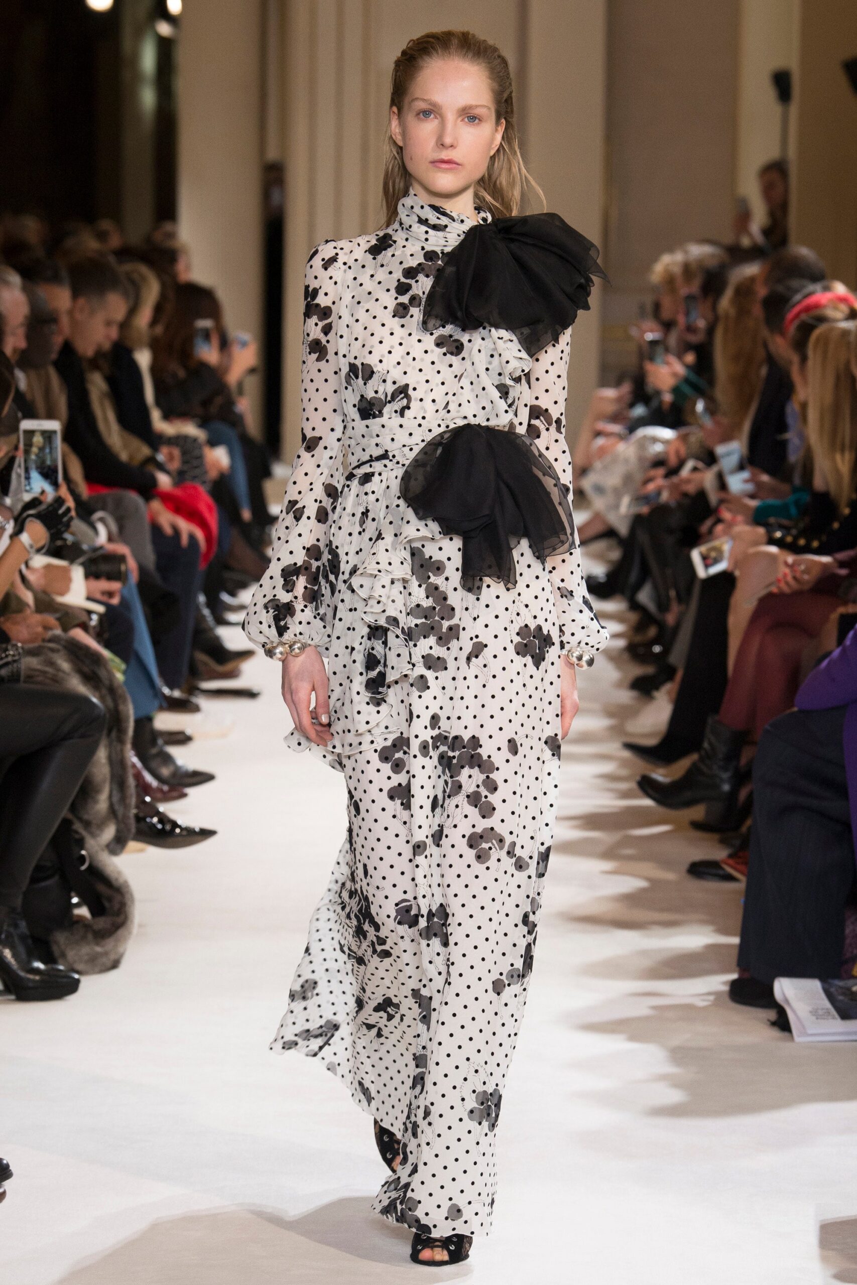 Giambattista Valli F/W 17 Look 25