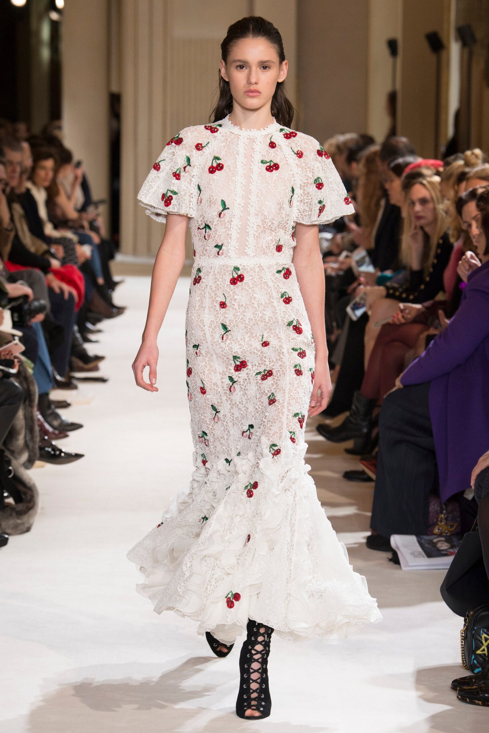 Giambattista Valli F/W 17 Look 26