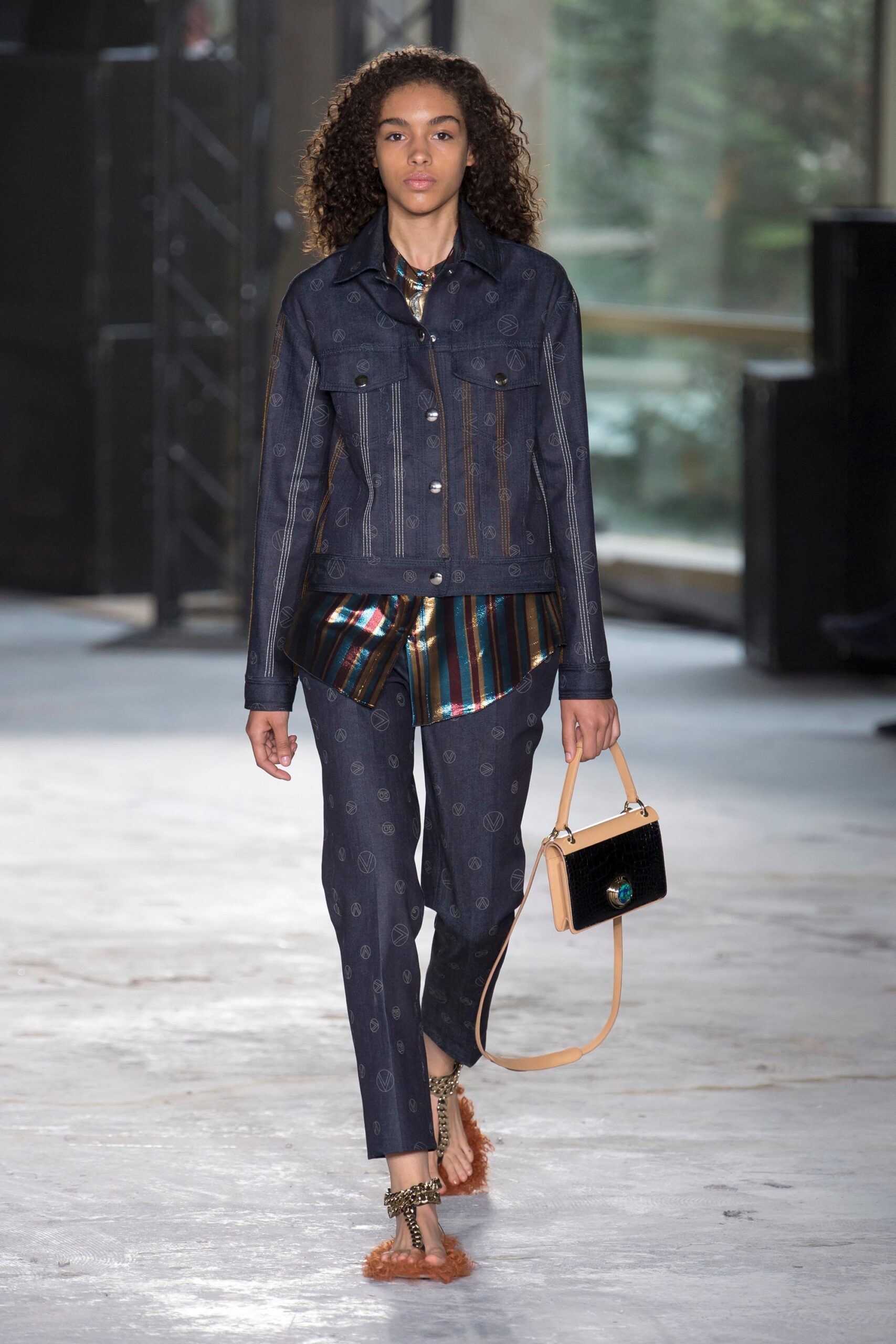Giambattista Valli S/S 18 Look 43