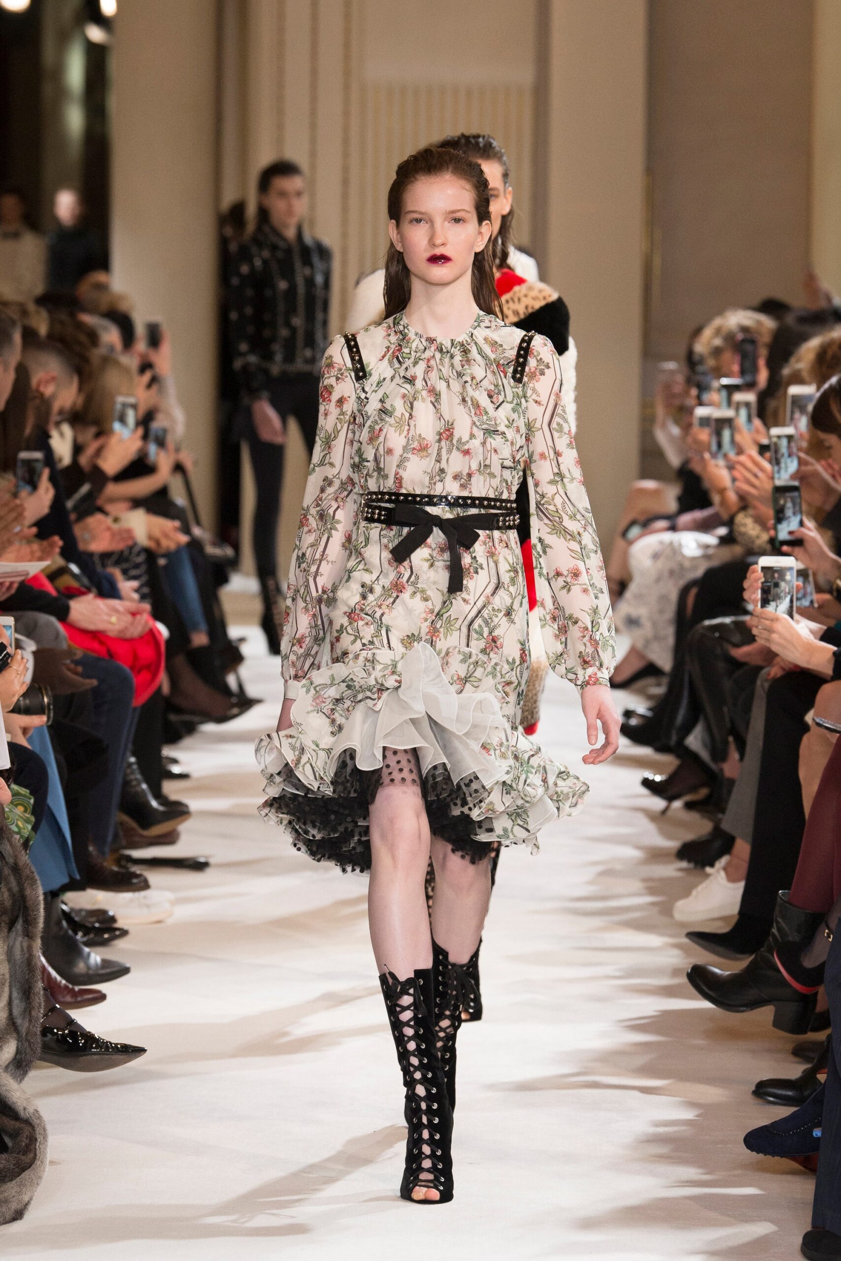 Giambattista Valli F/W 17 Look 27