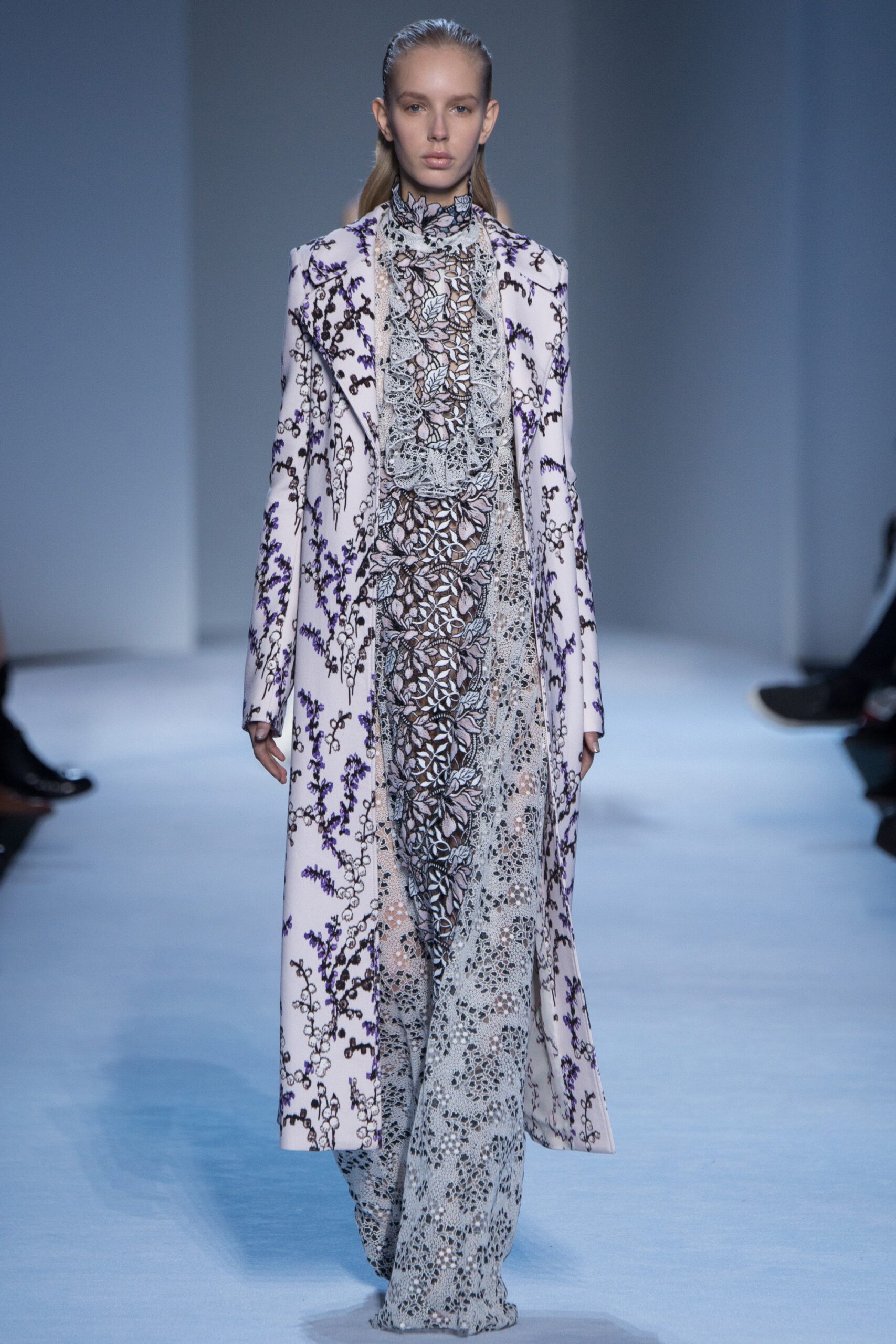 Giambattista Valli F/W 16 Look 23