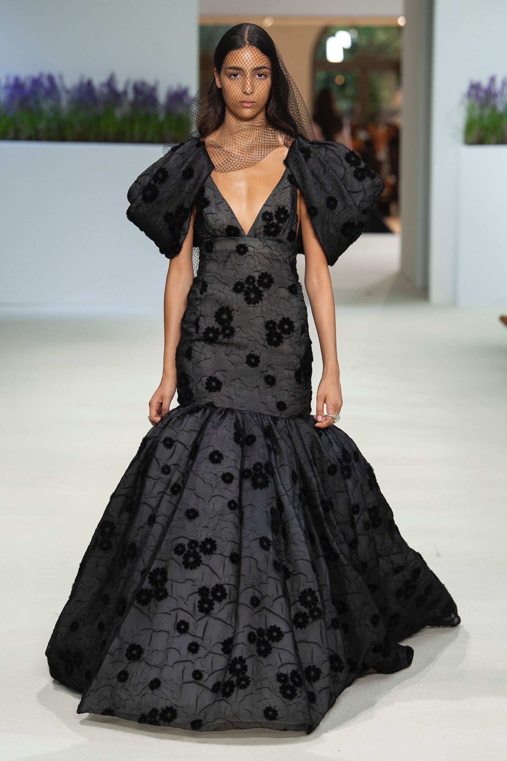 Giambattista Valli F/W 18 Couture Look 41
