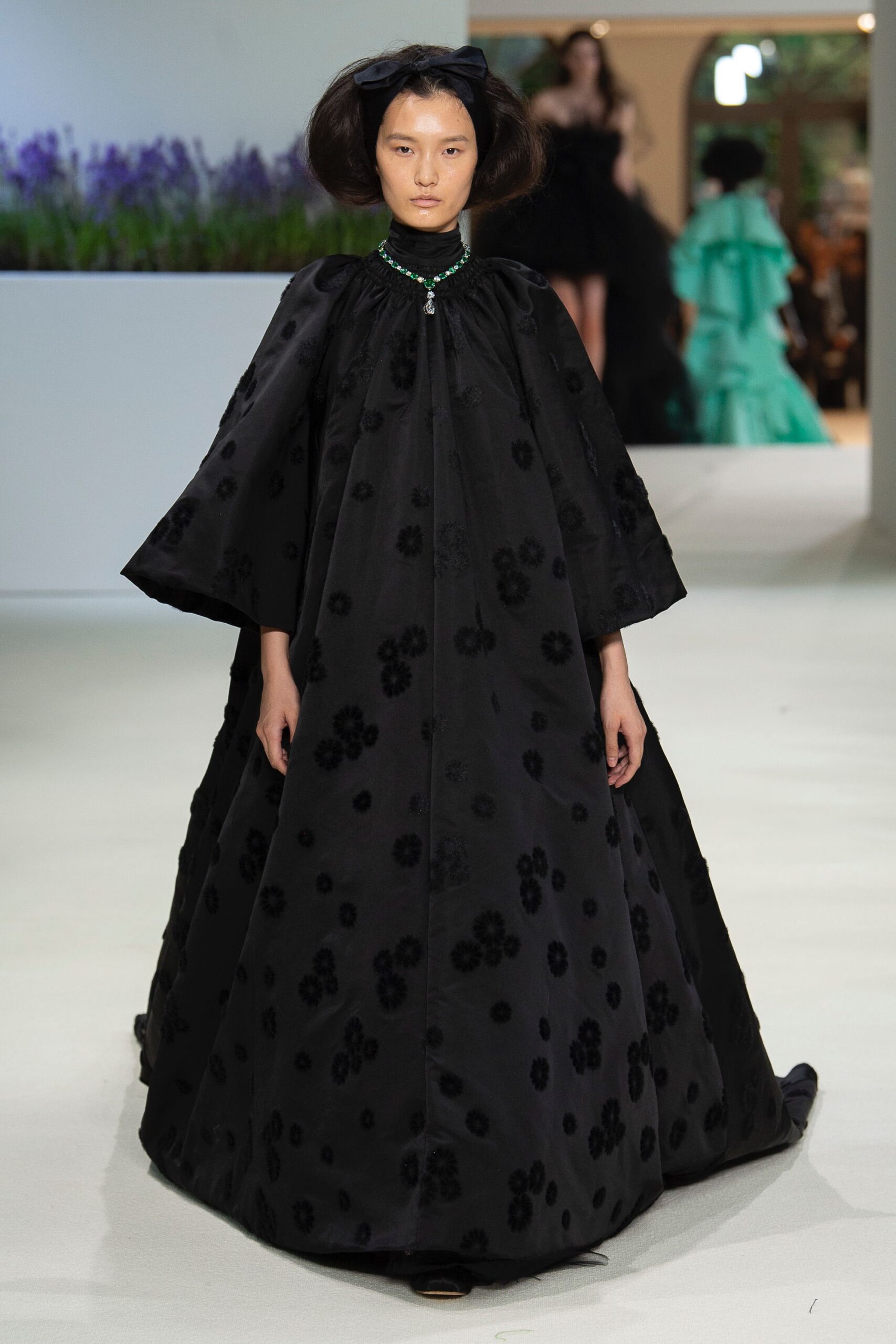 Giambattista Valli F/W 18 Couture Look 45