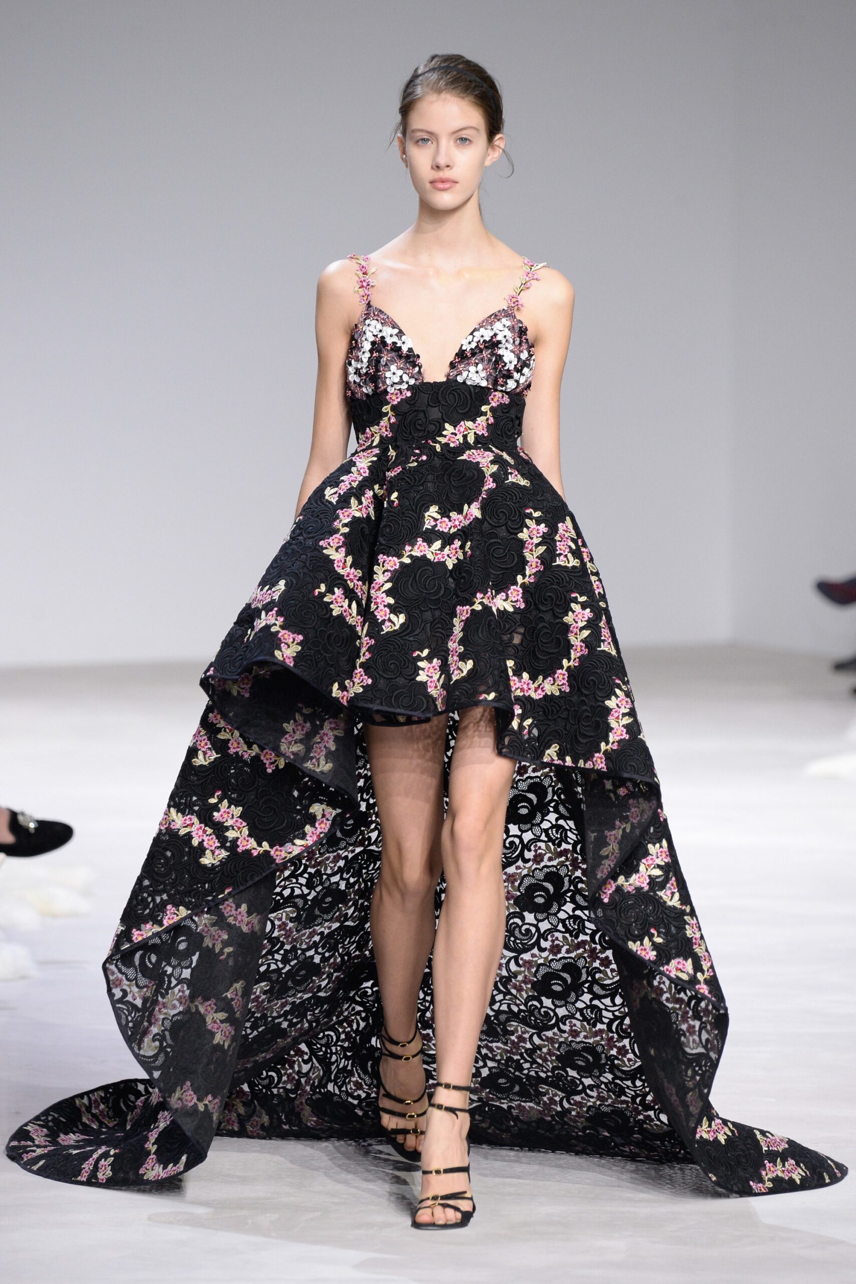 Giambattista Valli S/S 16 Couture Look 21