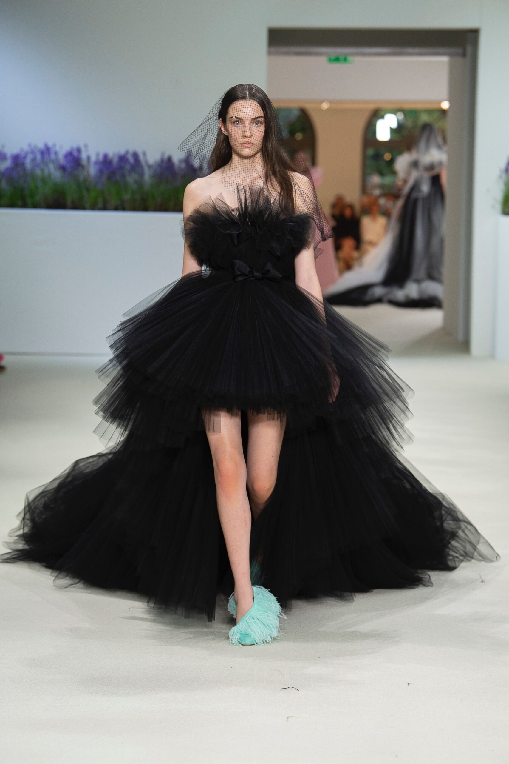 Giambattista Valli F/W 18 Couture Look 46