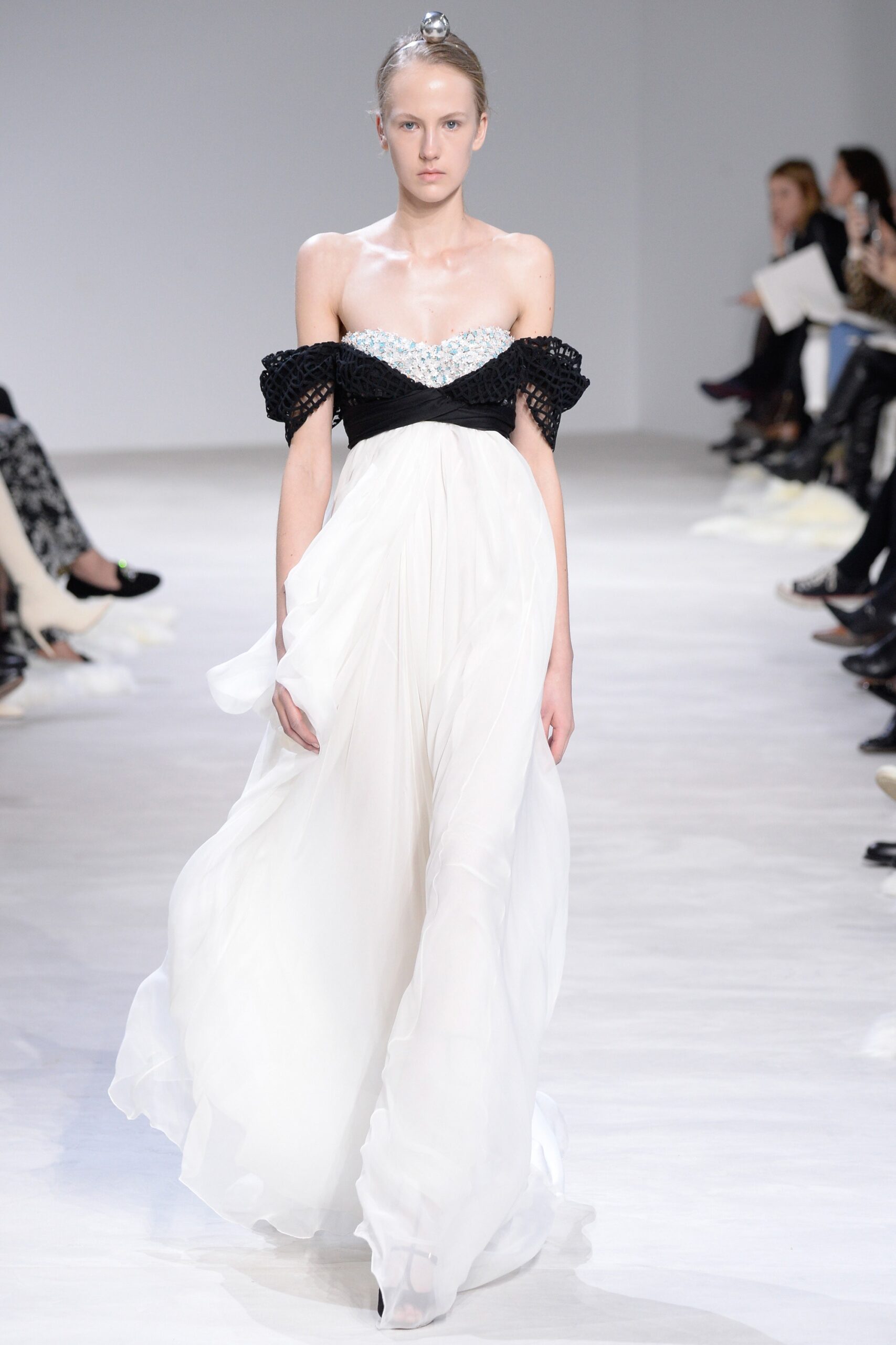 Giambattista Valli S/S 16 Couture Look 22