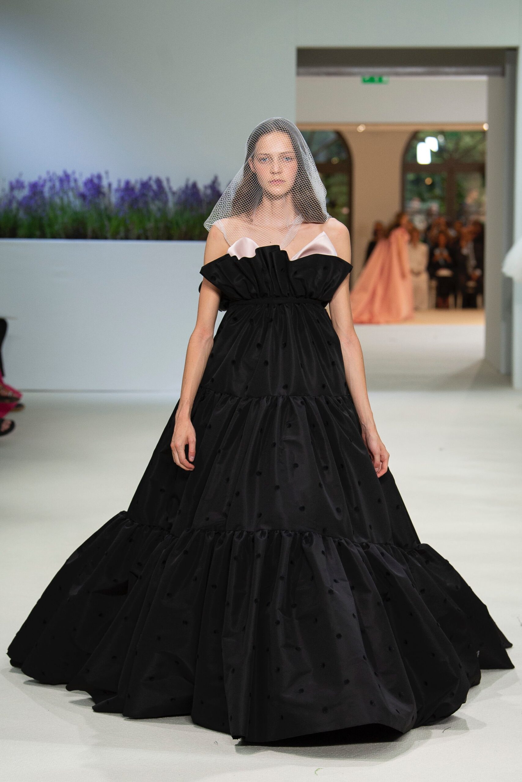 Giambattista Valli F/W 18 Couture Look 49