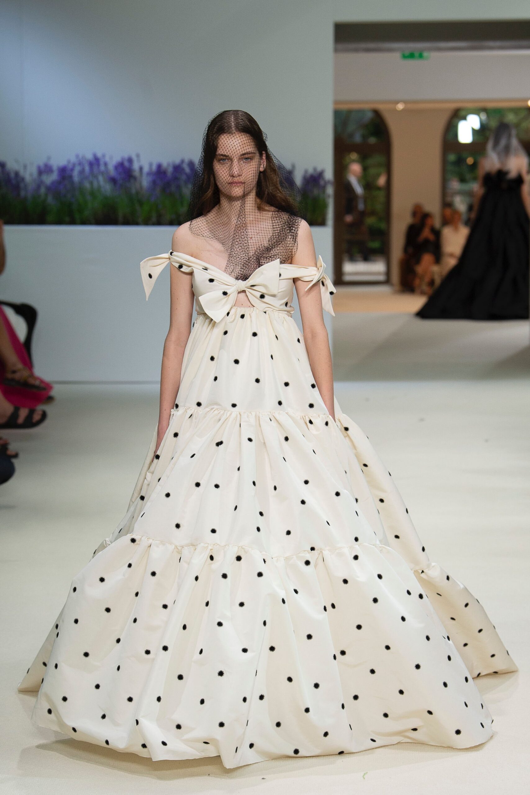 Giambattista Valli F/W 18 Couture Look 51