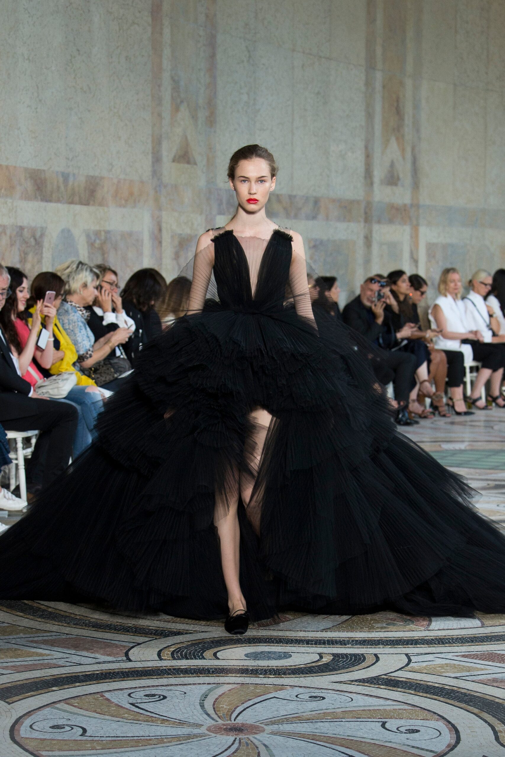 Giambattista Valli F/W 17 Couture Look 35