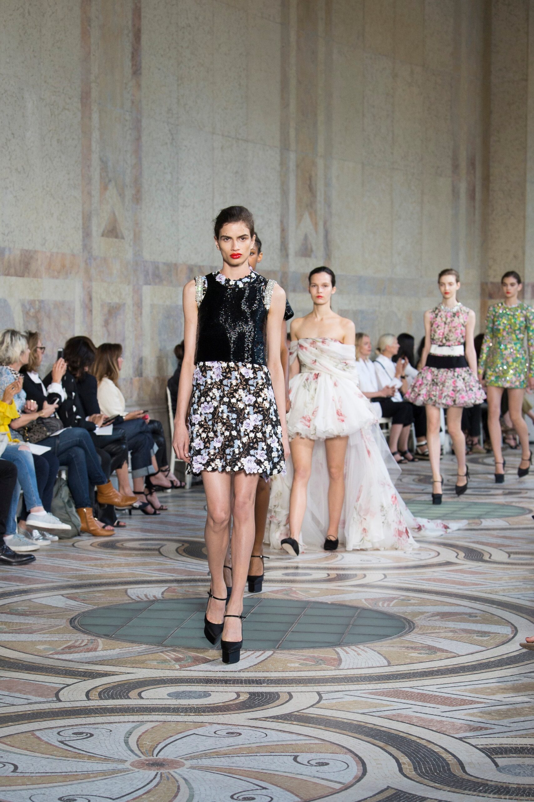 Giambattista Valli F/W 17 Couture Look 36