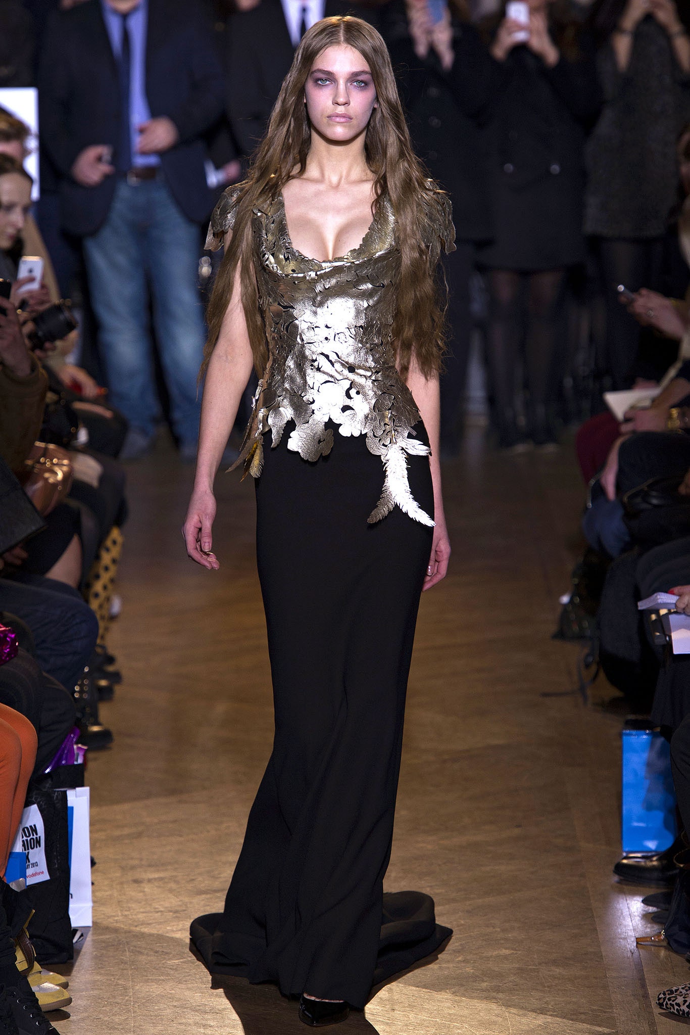 Giles Deacon F/W 13 Look 8