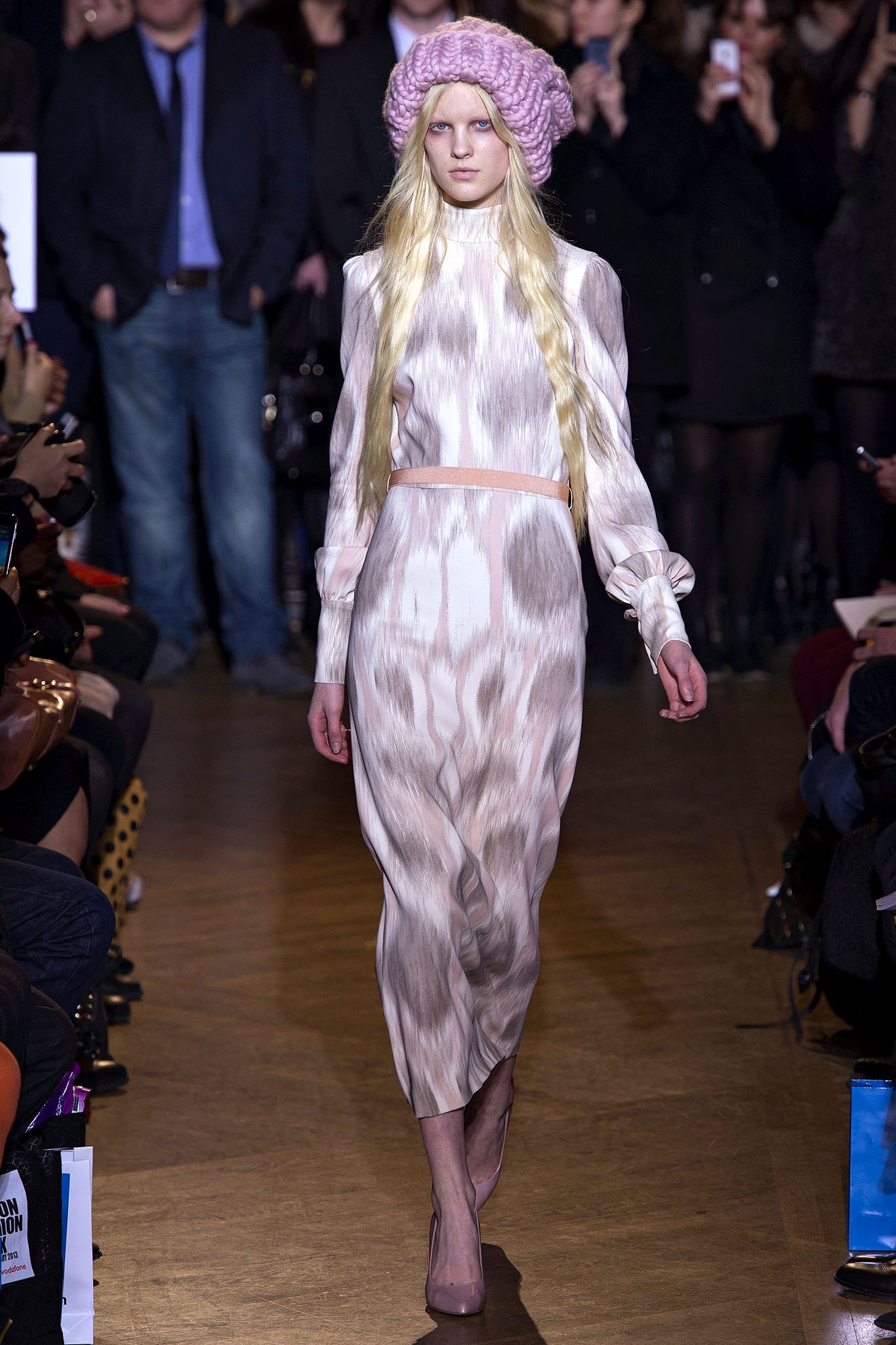 Giles Deacon F/W 13 Look 9