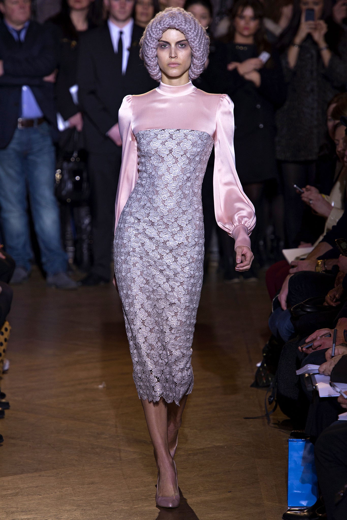 Giles Deacon F/W 13 Look 13