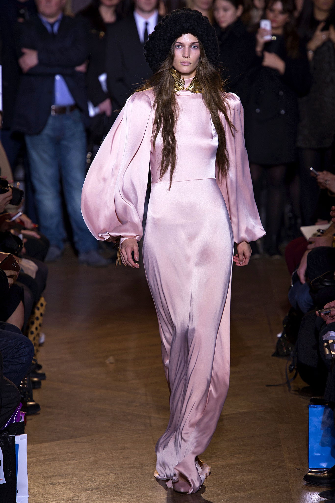 Giles Deacon F/W 13 Look 14