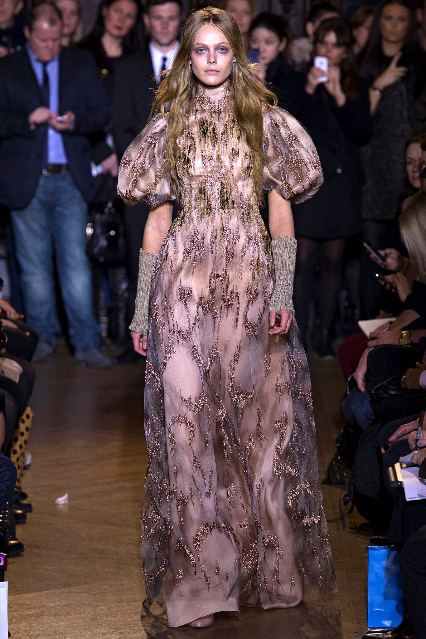 Giles Deacon F/W 13 Look 19