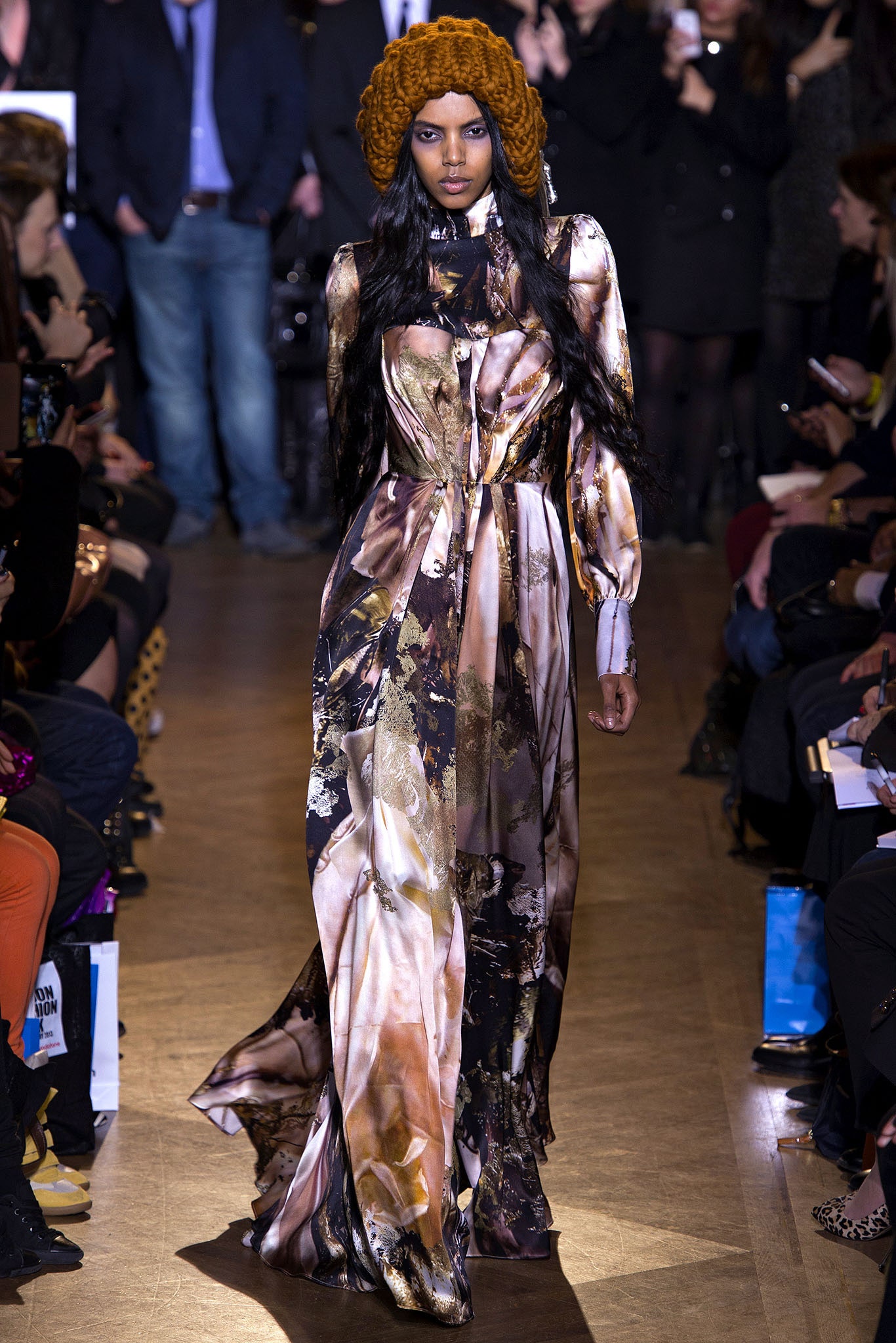 Giles Deacon F/W 13 Look 24