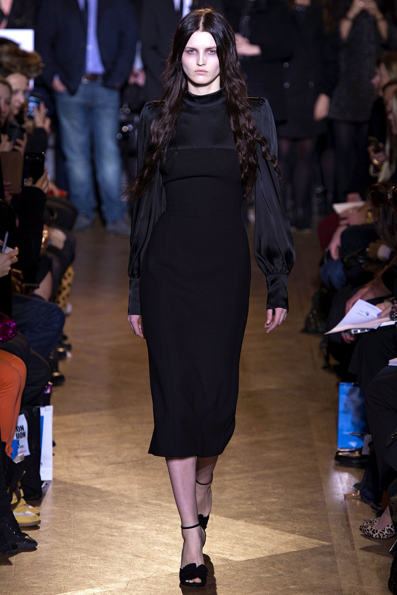 Giles Deacon F/W 13 Look 34