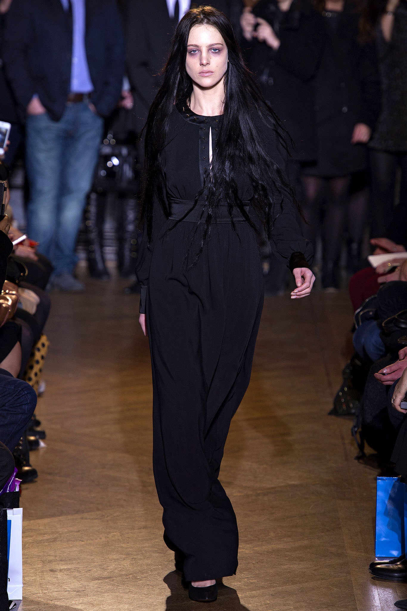 Giles Deacon F/W 13 Look 39