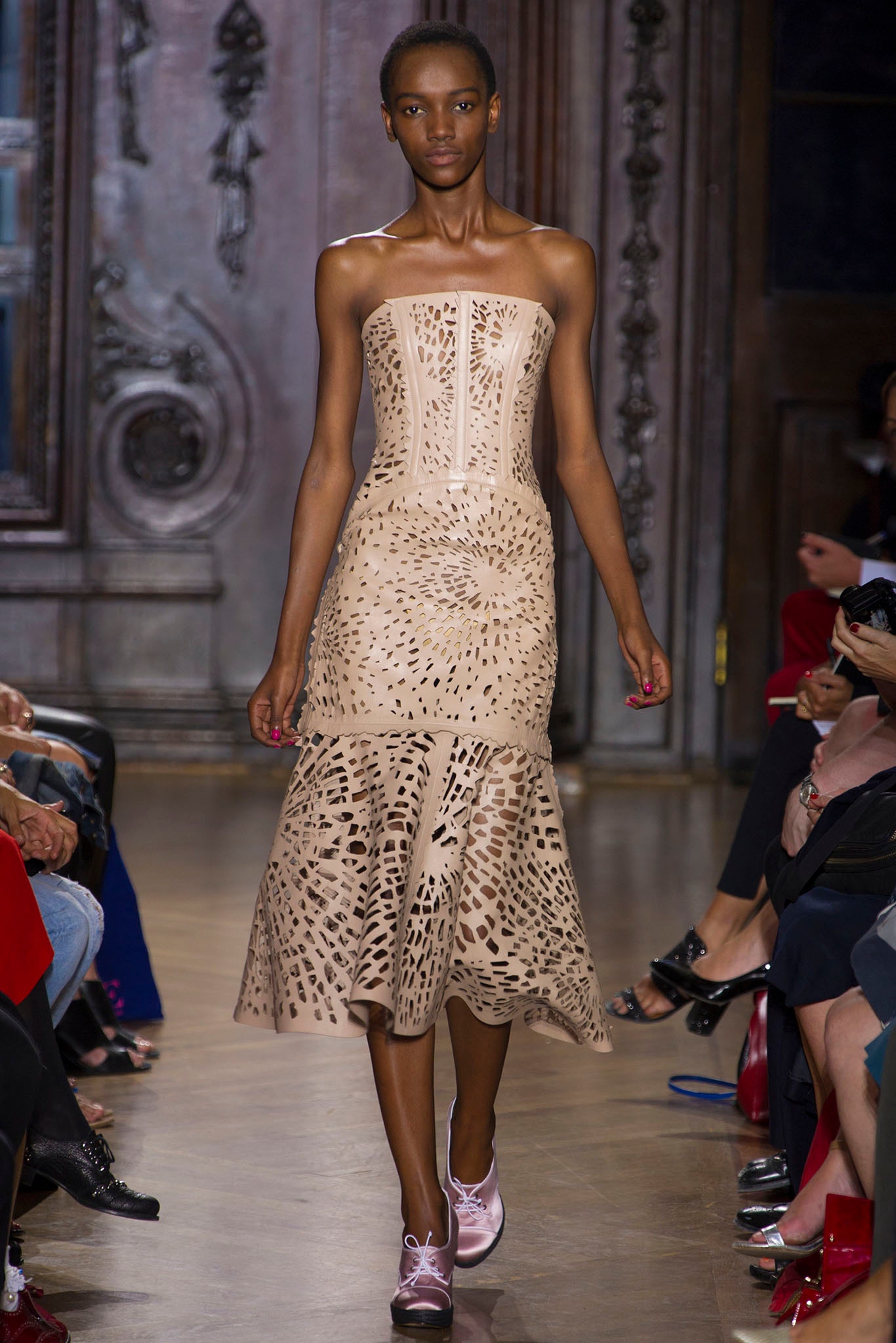 Giles Deacon S/S 13 Look 10