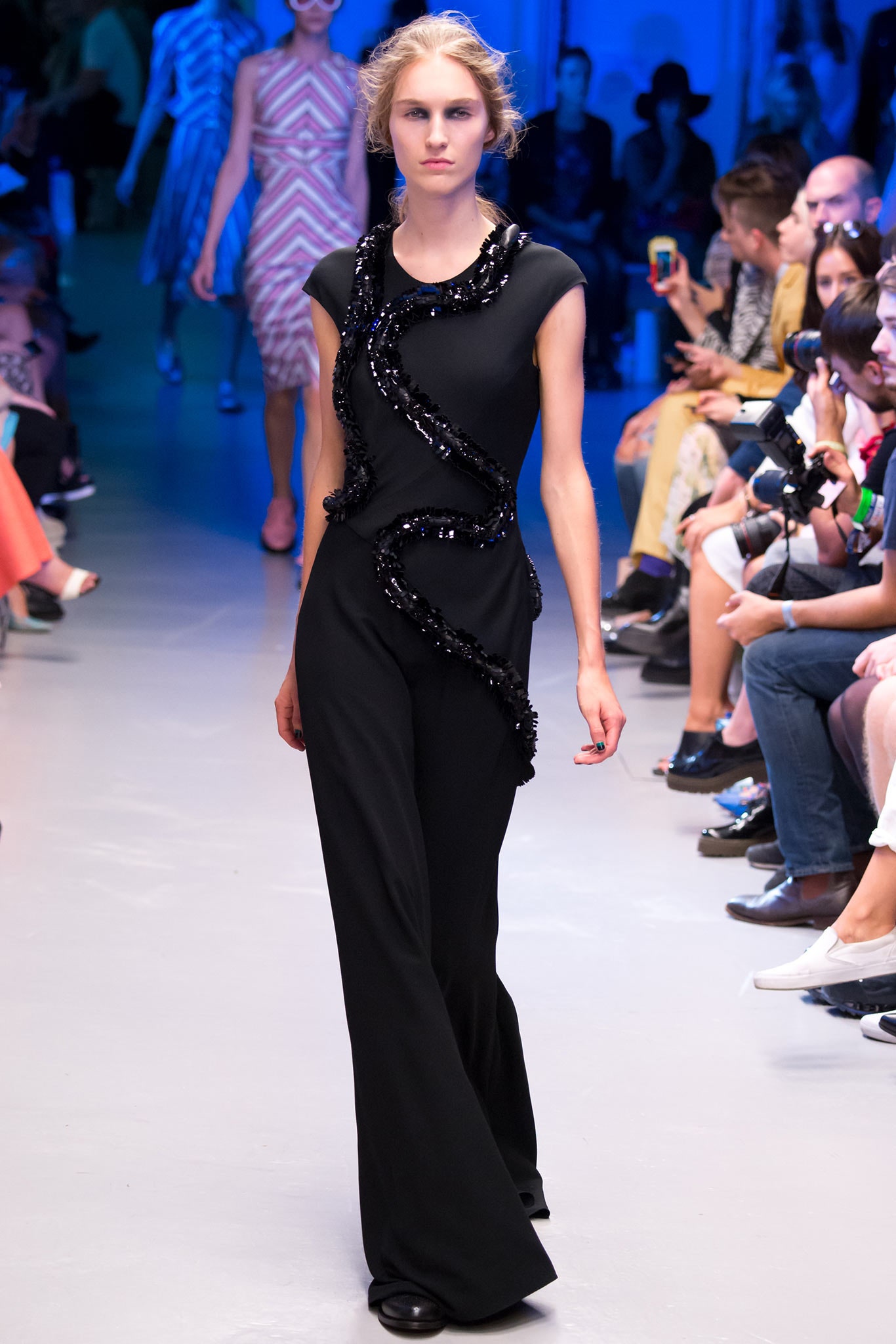 Giles Deacon S/S 15 Look 10