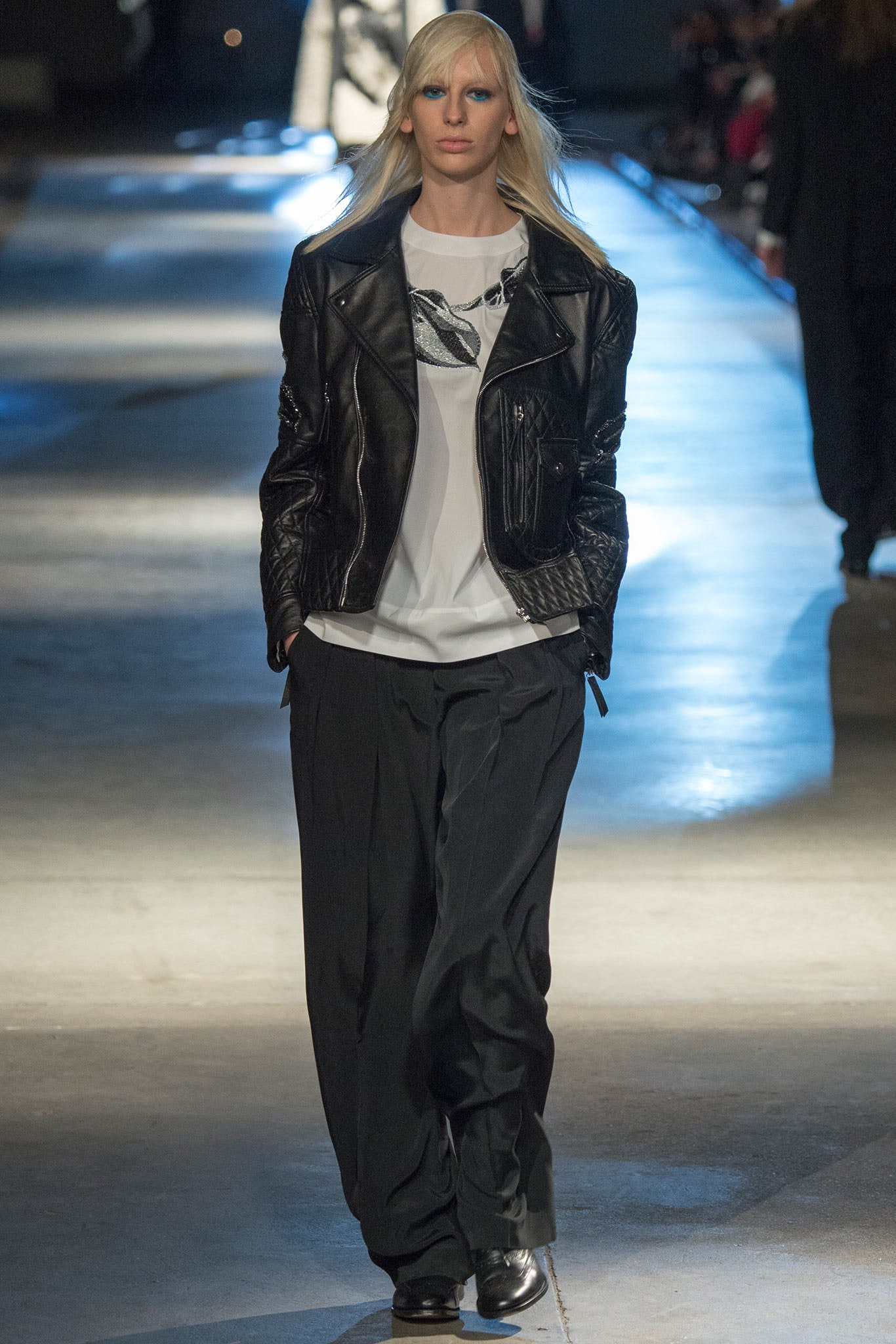 Giles Deacon F/W 14 Look 13