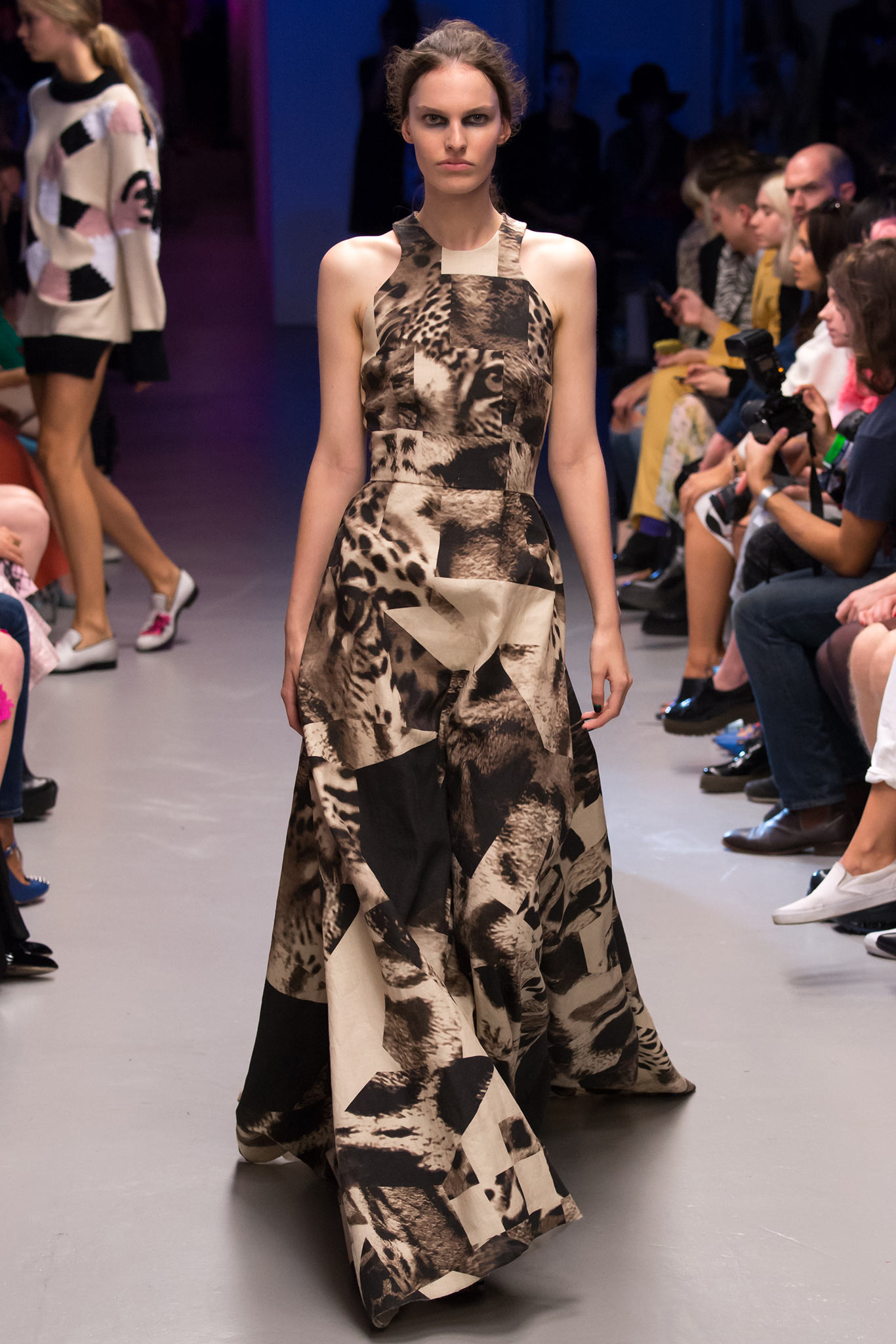 Giles Deacon S/S 15 Look 13