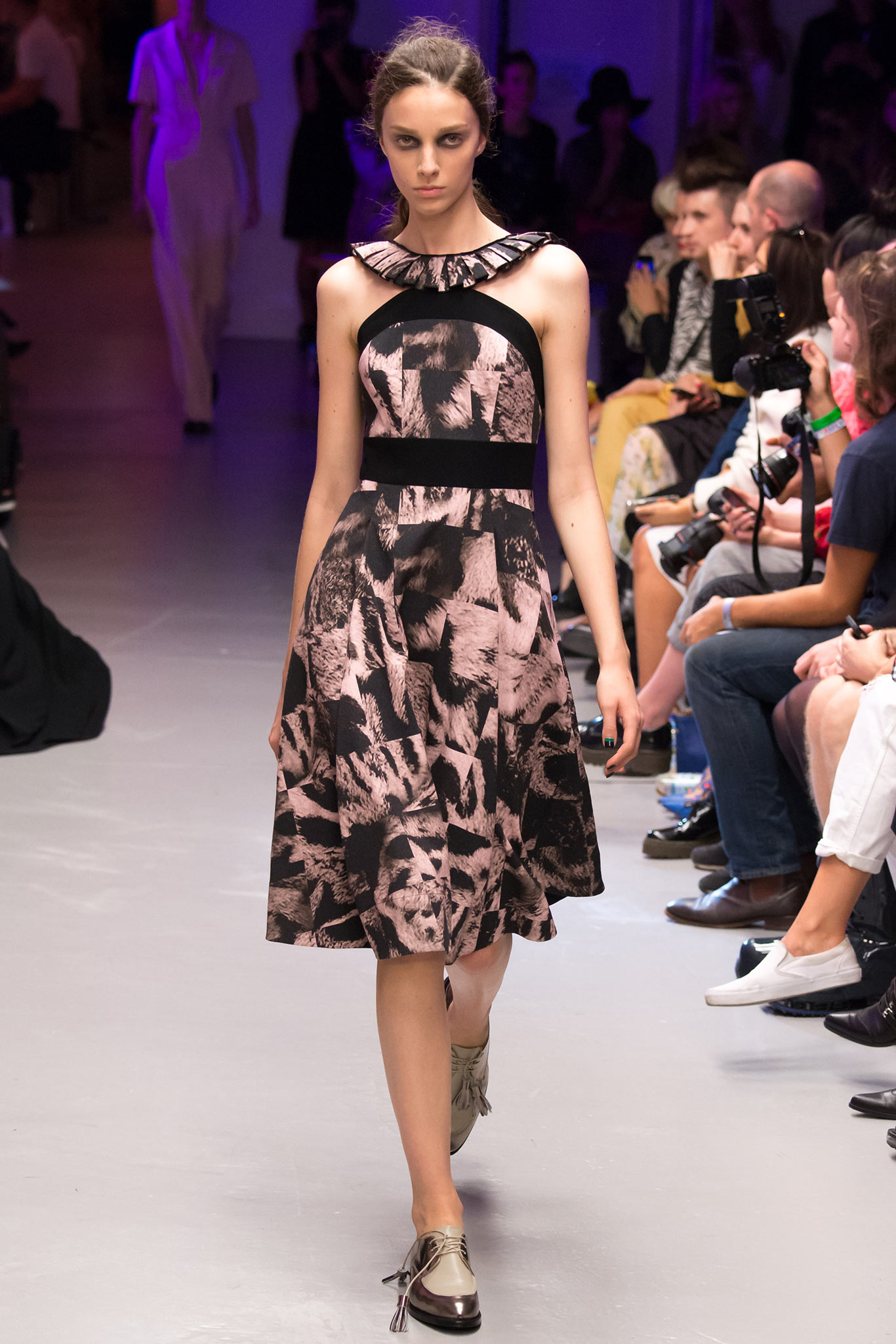 Giles Deacon S/S 15 Look 17