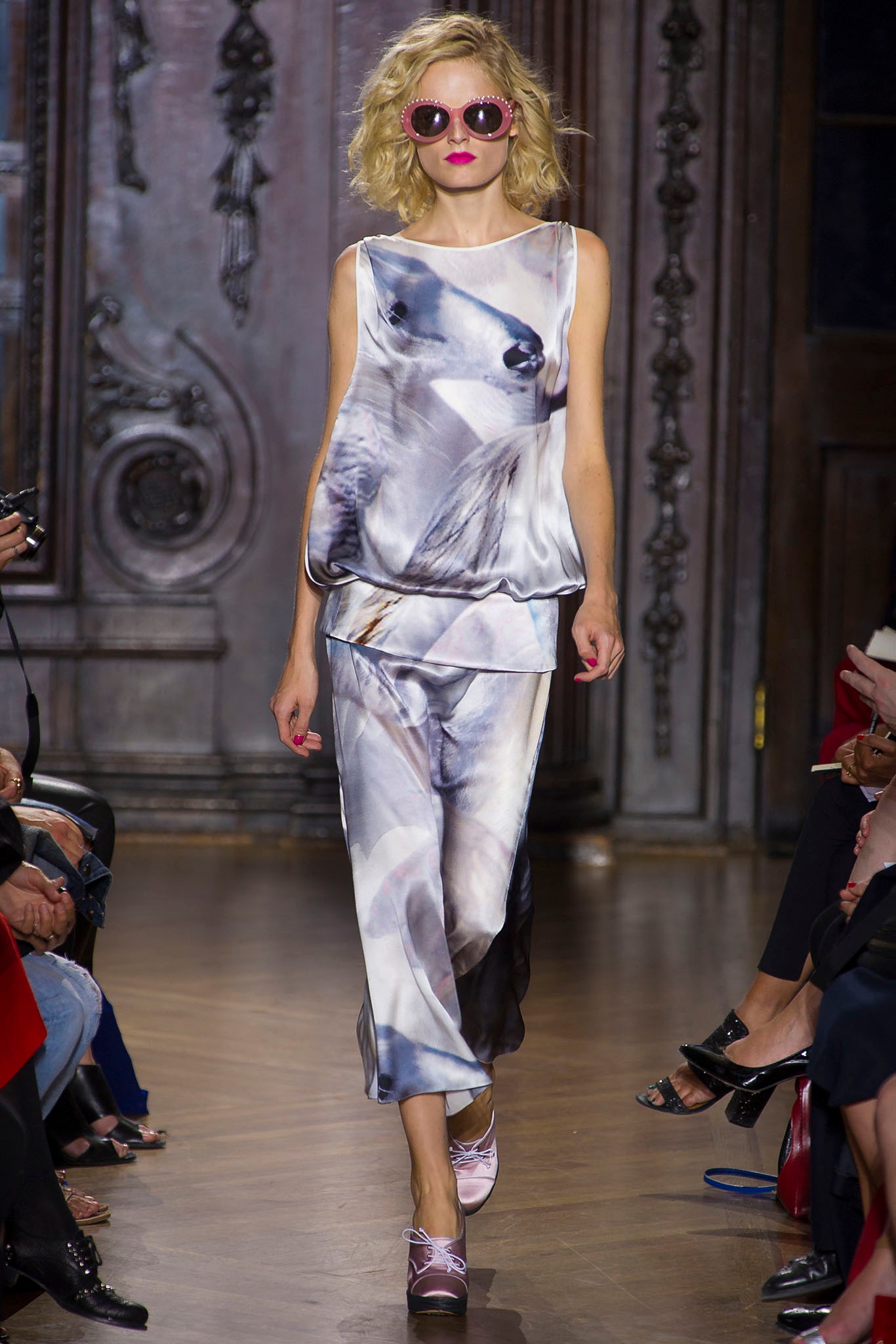 Giles Deacon S/S 13 Look 23