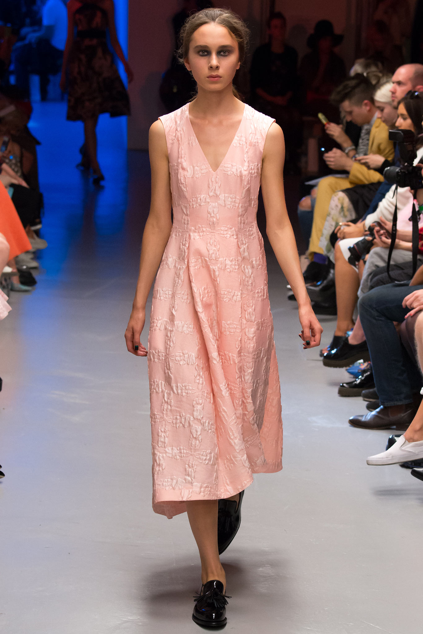 Giles Deacon S/S 15 Look 23