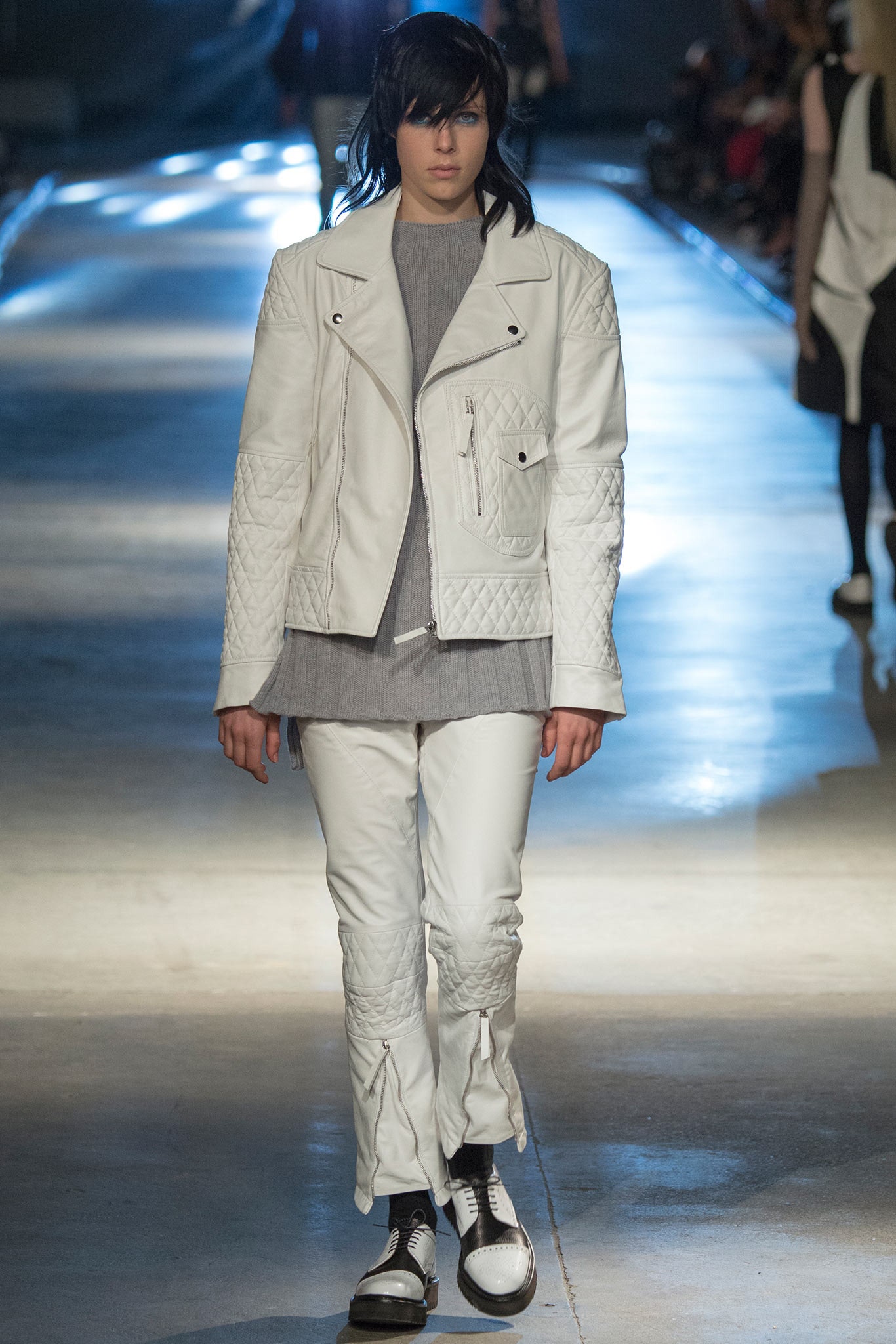Giles Deacon F/W 14 Look 22
