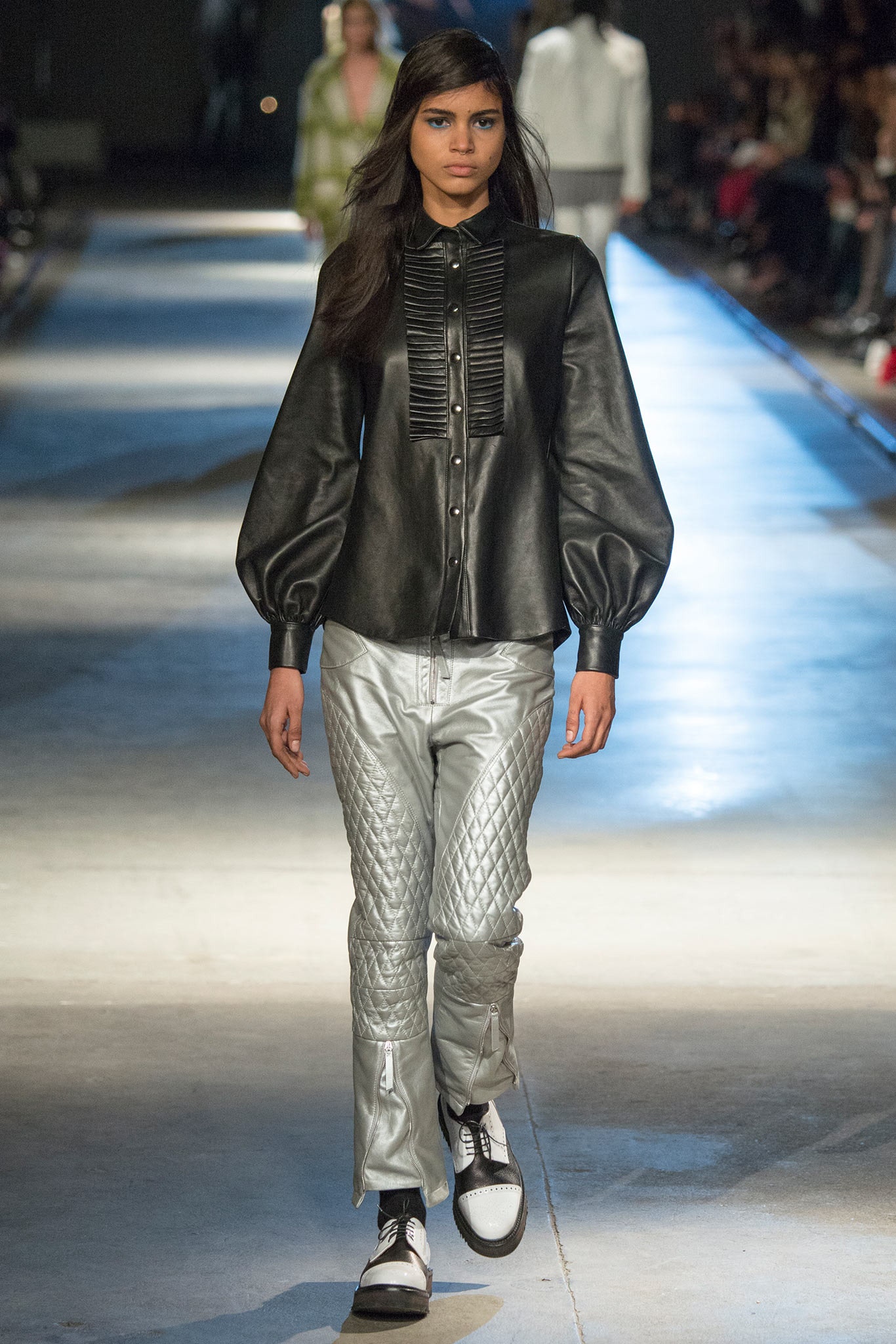 Giles Deacon F/W 14 Look 23