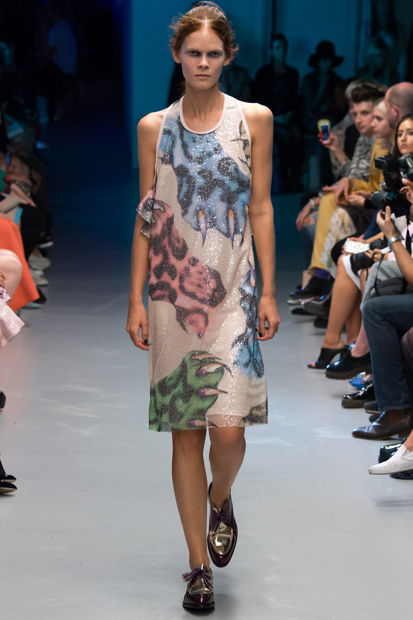 Giles Deacon S/S 15 Look 27