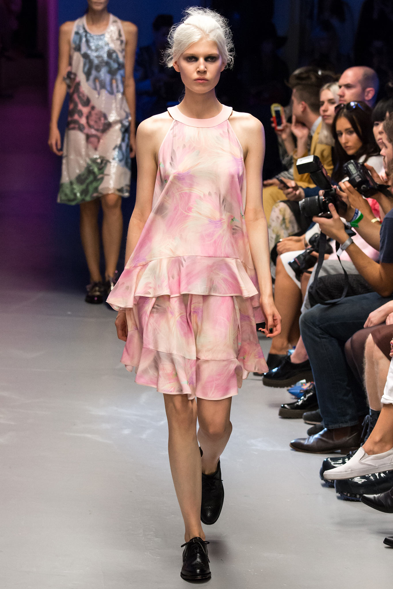 Giles Deacon S/S 15 Look 34