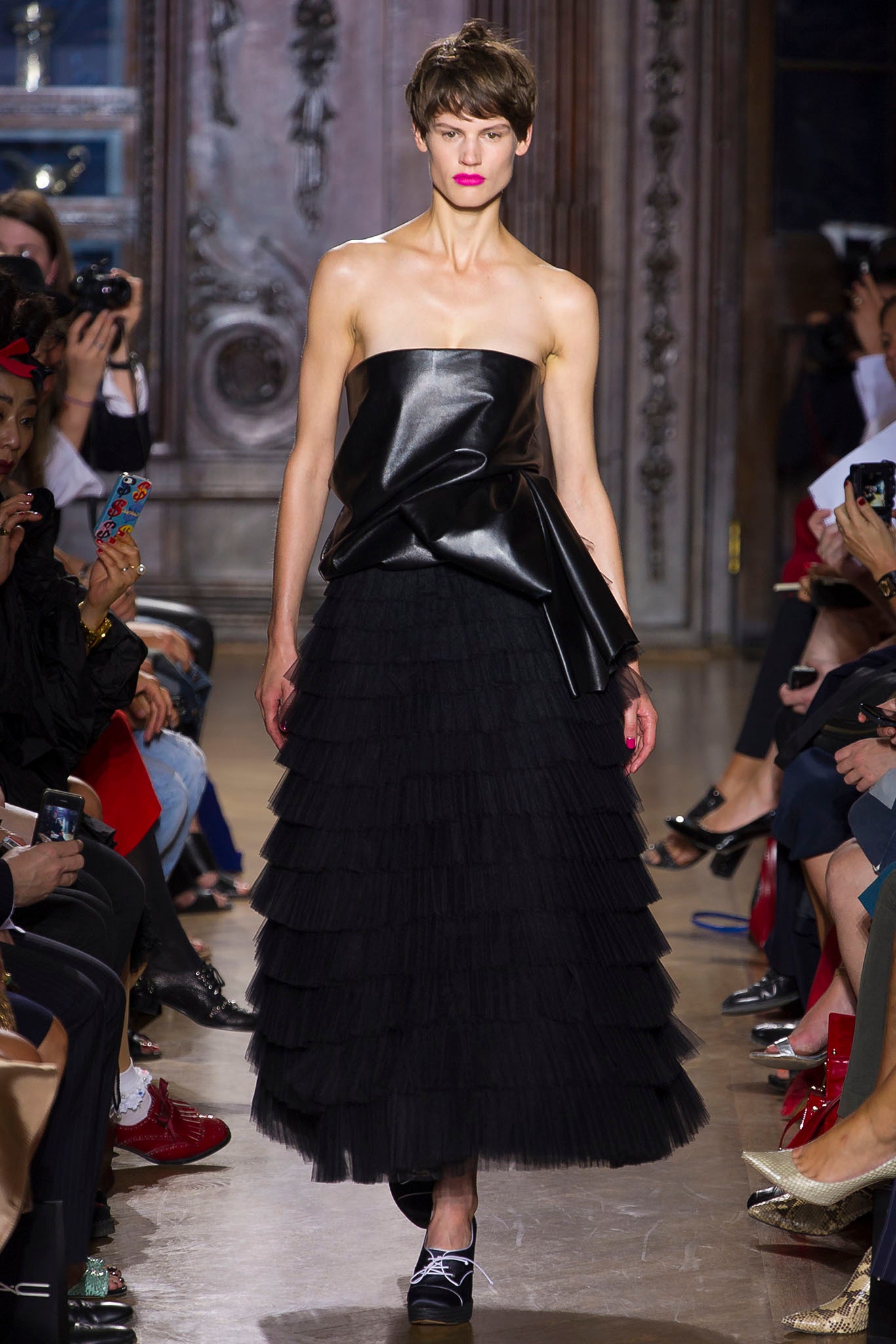 Giles Deacon S/S 13 Look 36