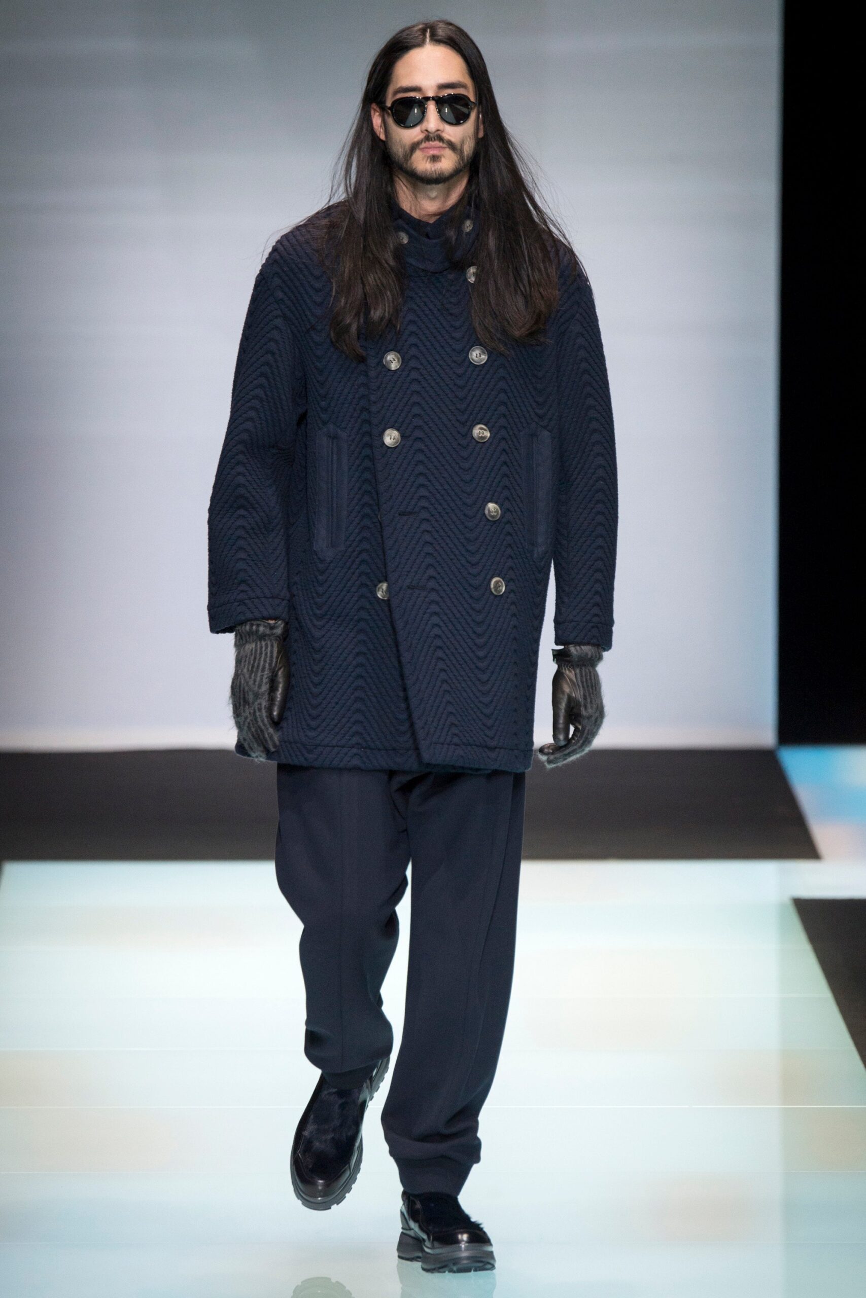 Giorgio Armani F/W 16 Menswear Look 1