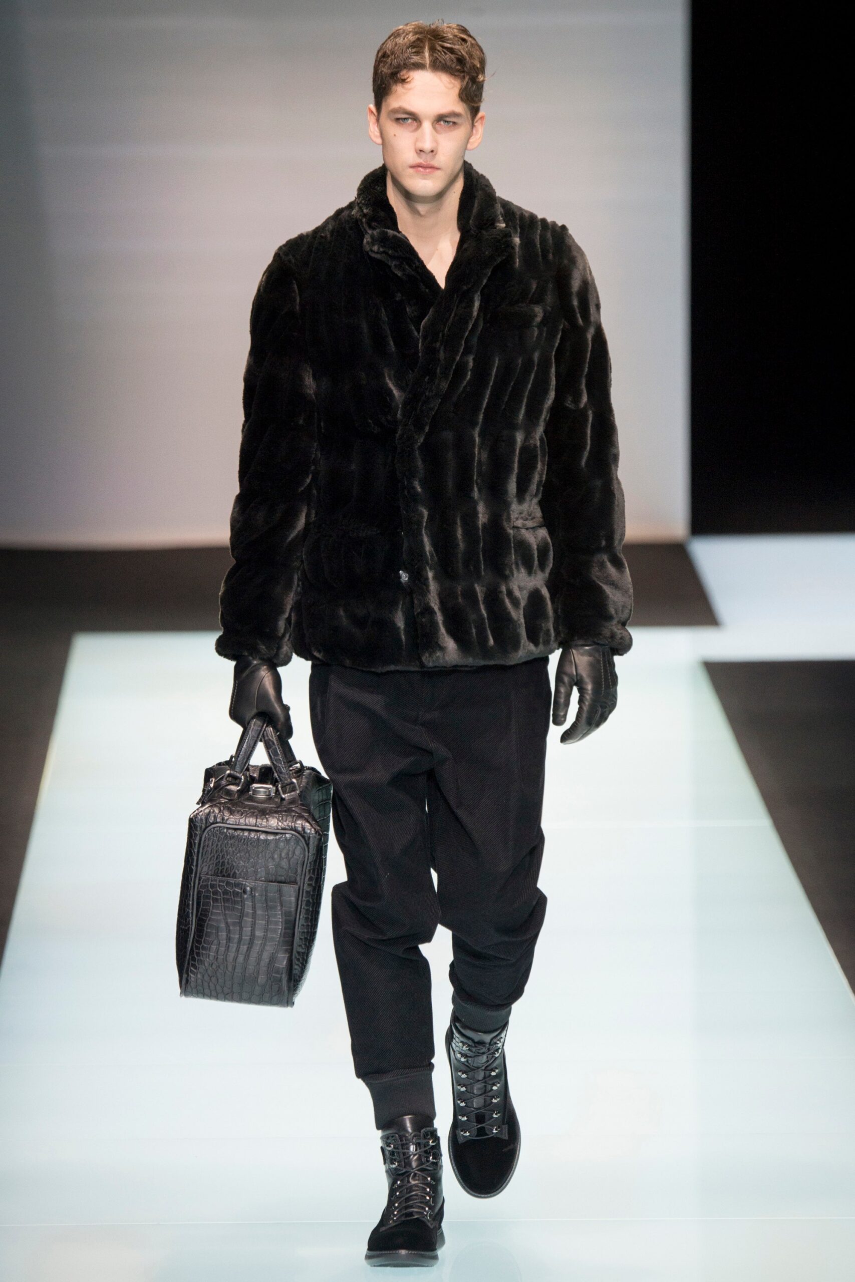 Giorgio Armani F/W 16 Menswear Look 10