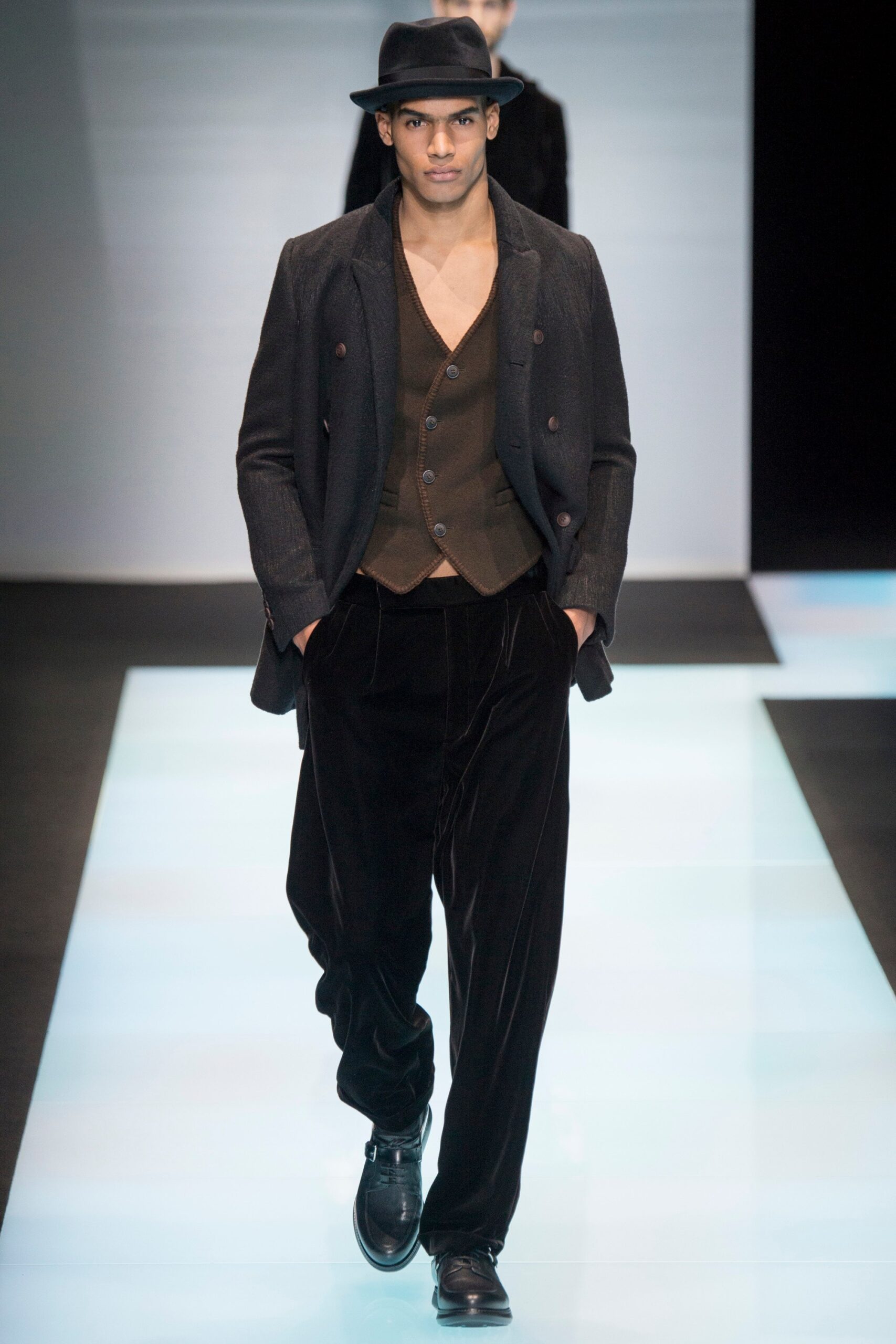 Giorgio Armani F/W 16 Menswear Look 28