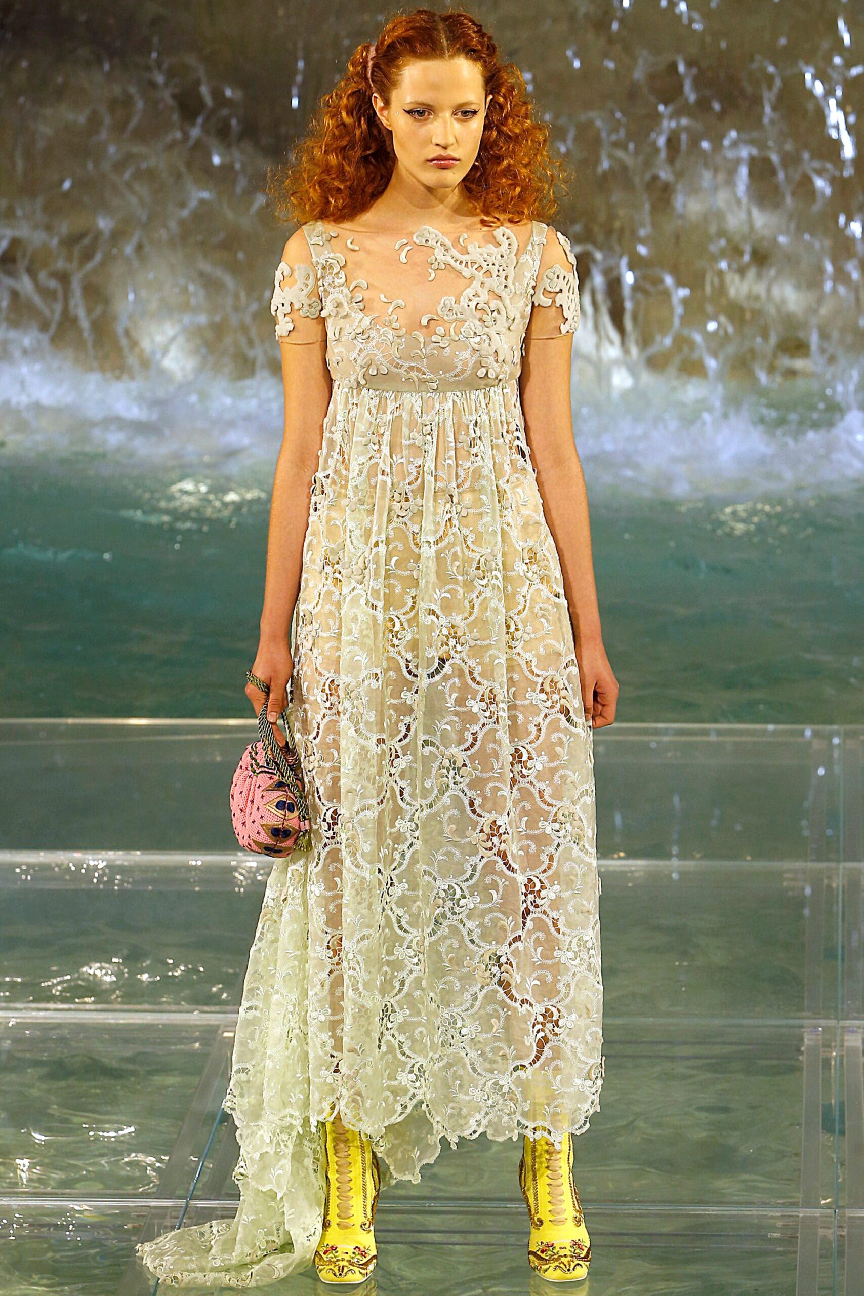 Fendi F/W 16 Couture Look 4