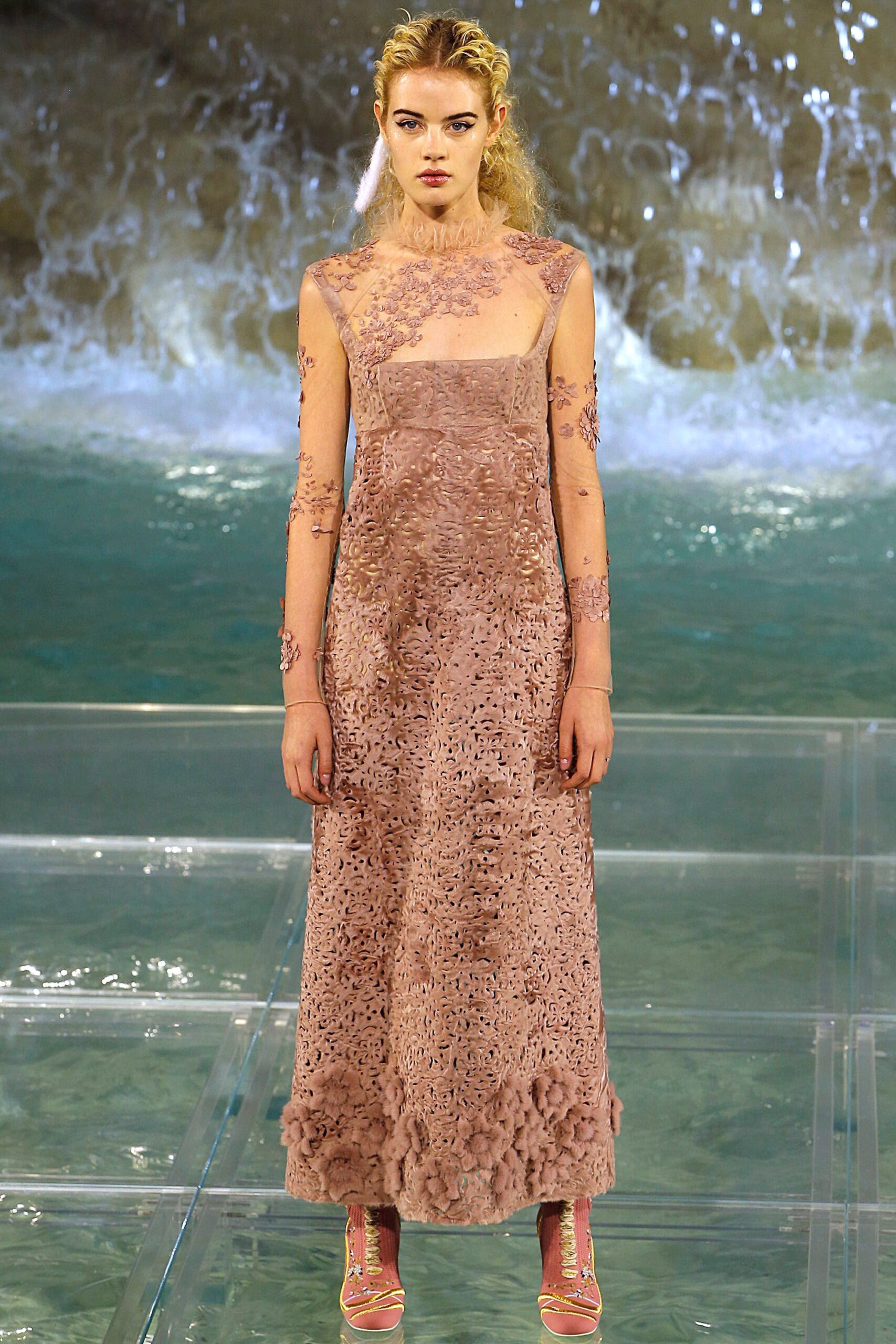 Fendi F/W 16 Couture Look 20