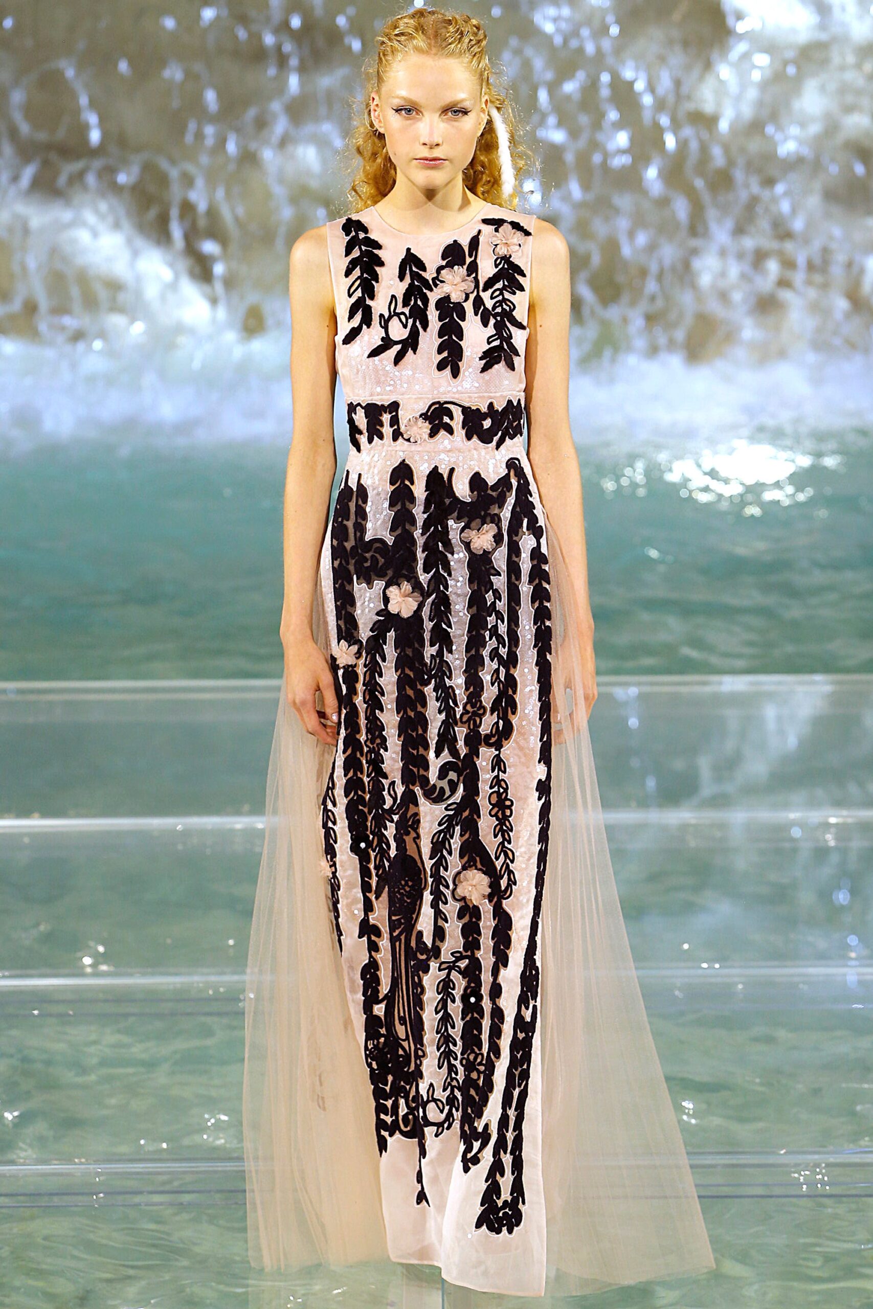 Fendi F/W 16 Couture Look 25